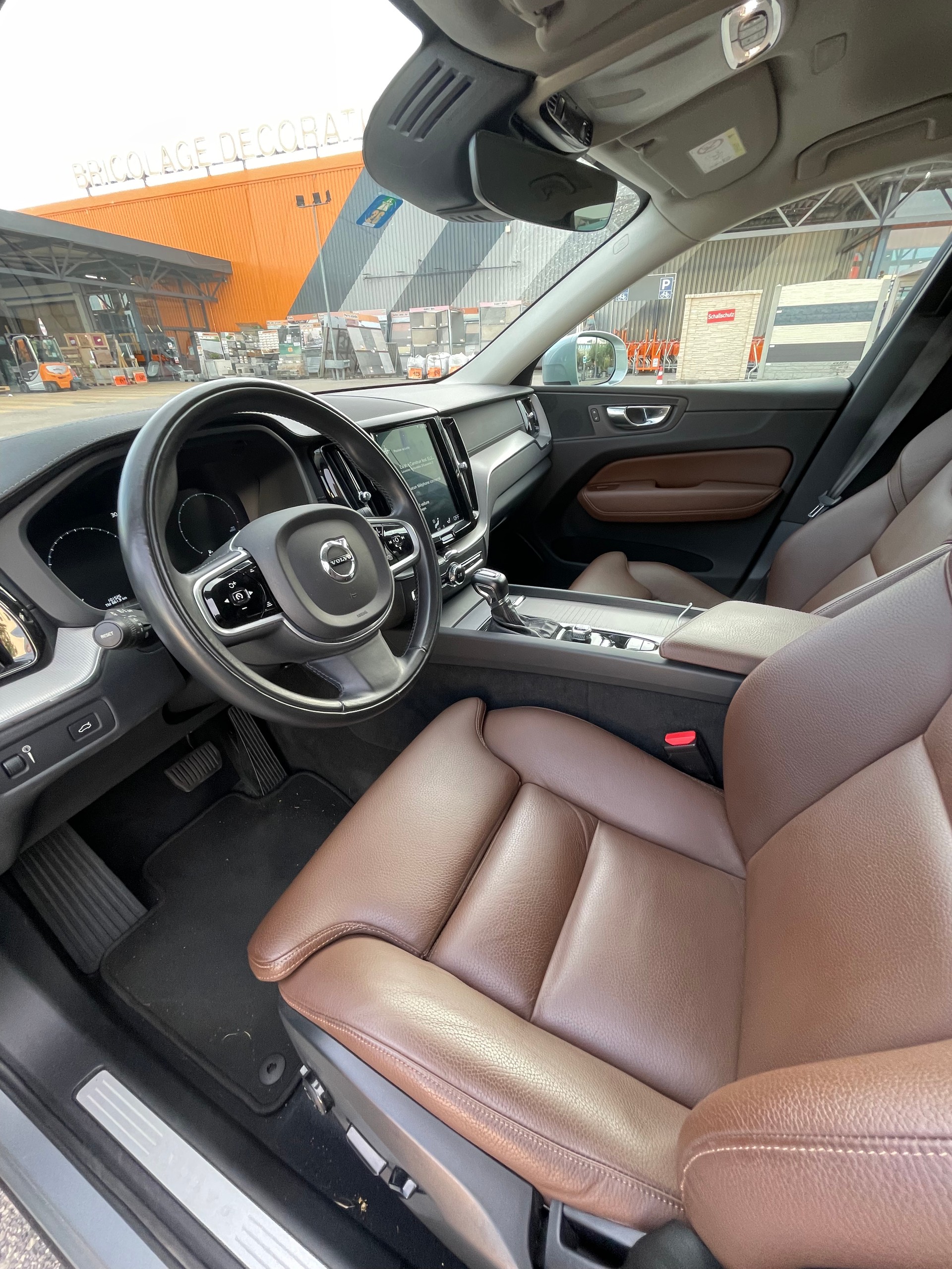 VOLVO 2.0 T5 Inscription AWD-image-3