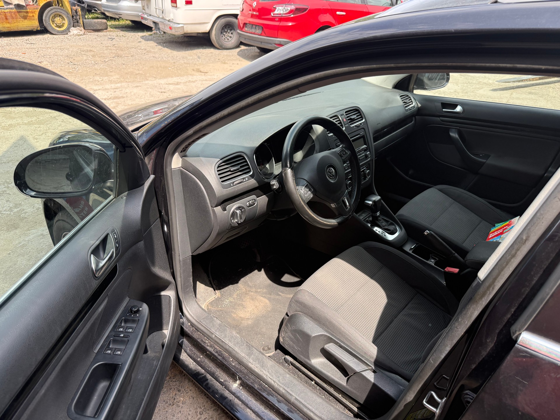 VW Golf Variant 1.4 TSI Comfortline DSG-image-9