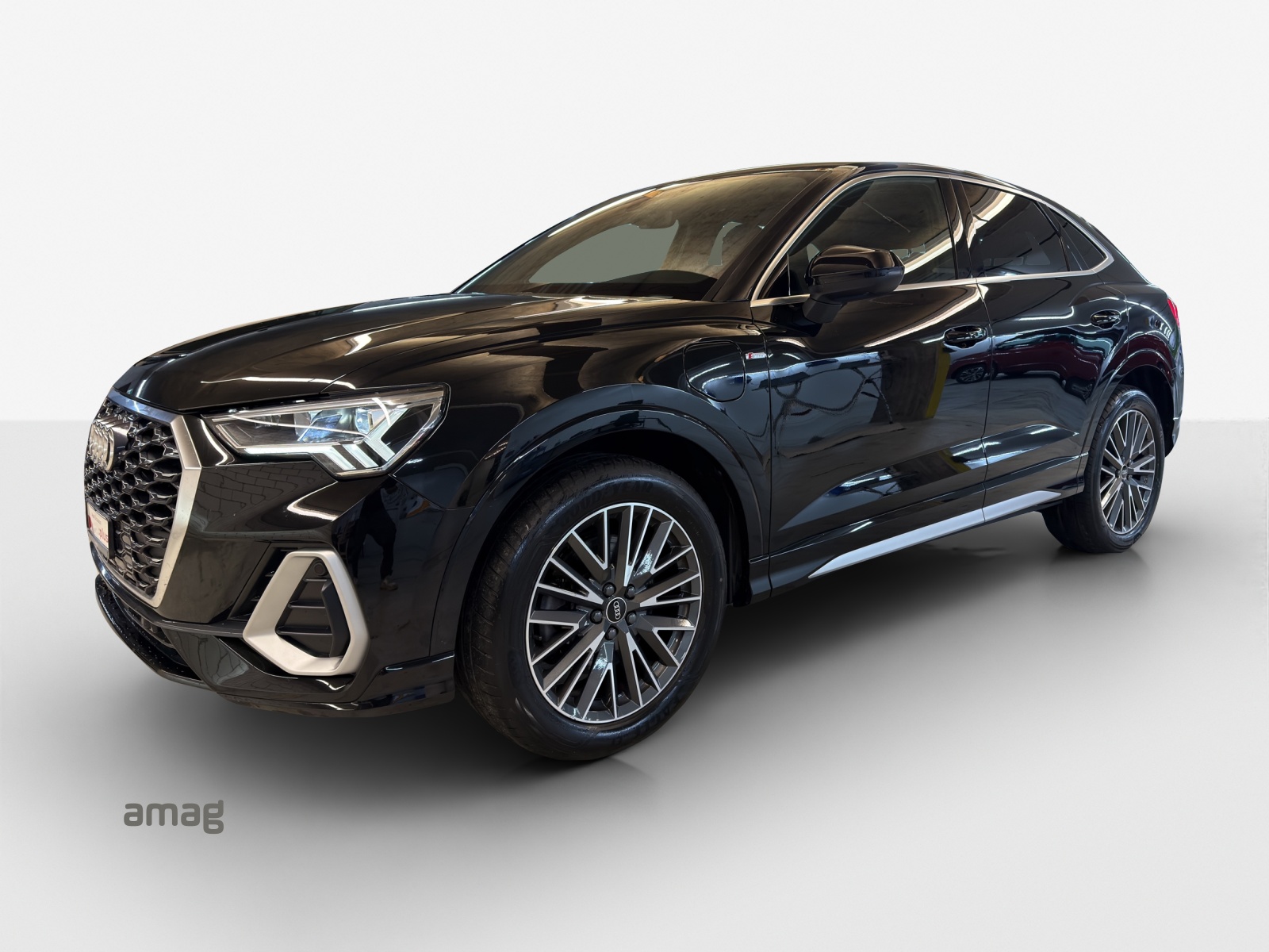 AUDI Q3 Sportback 45 TFSI e S line S-tronic-image-0