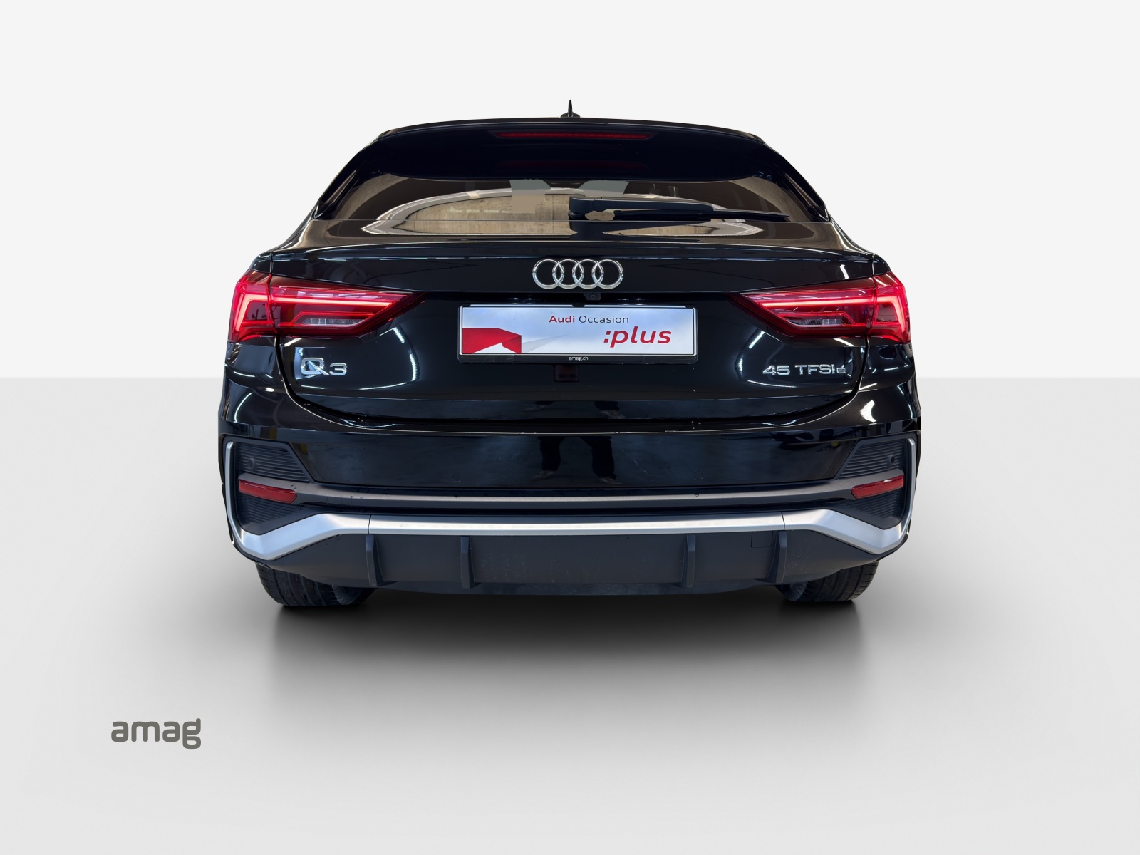 AUDI Q3 Sportback 45 TFSI e S line S-tronic-image-3