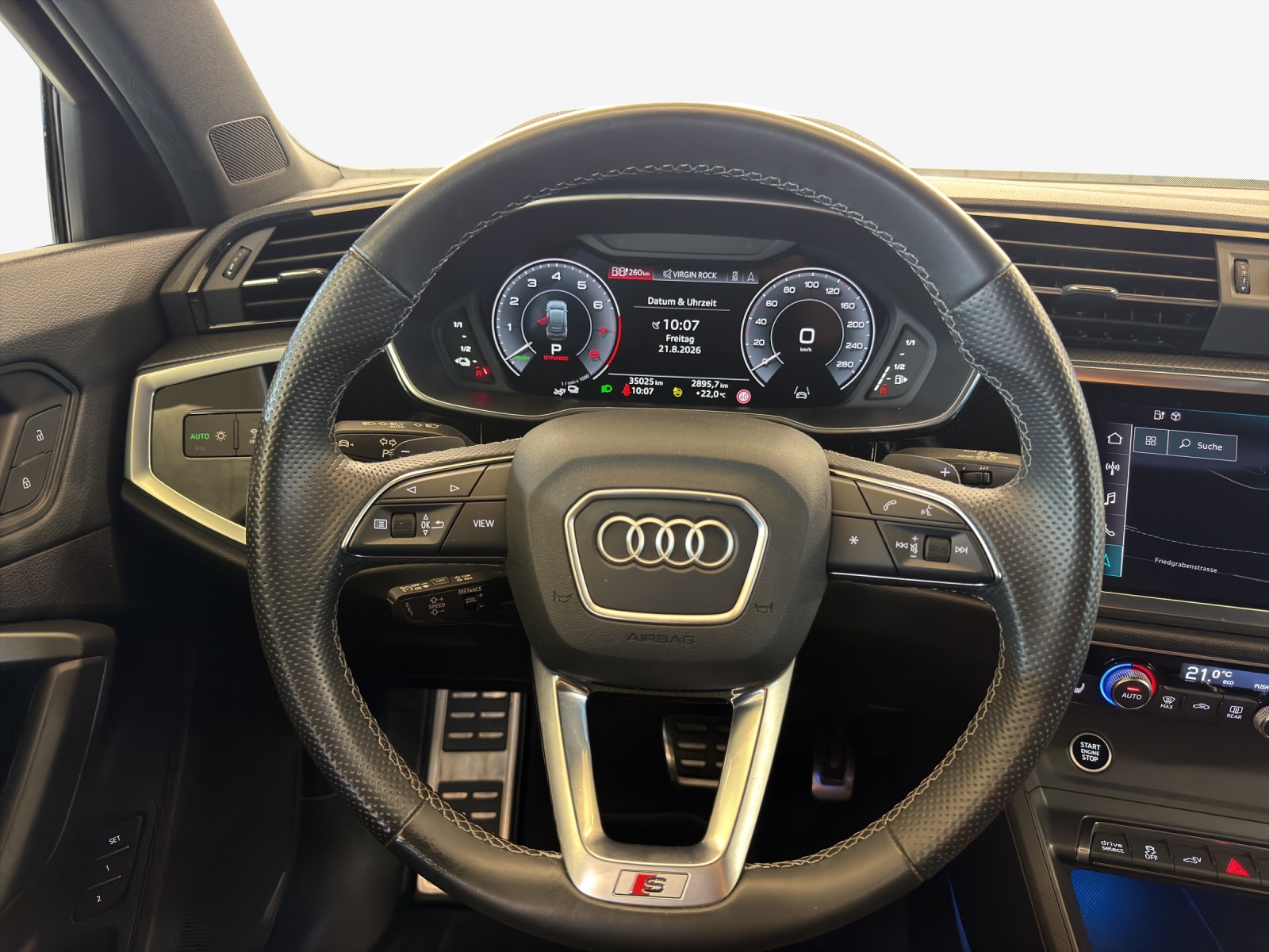 AUDI Q3 Sportback 45 TFSI e S line S-tronic-image-9