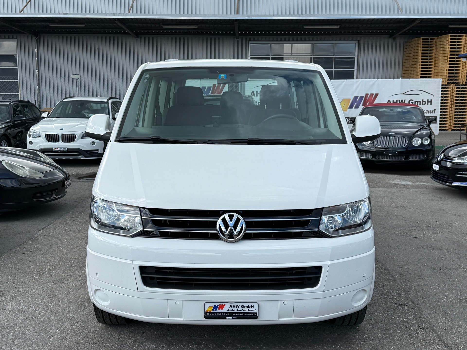 VW T5 Caravelle Comfortline 2.0 TDI CR 4Motion DSG / Frisch ab MFK / 1.Hand / 8 Plätzer / Standheizung / AHK 2500kg / Tempomat-image-1