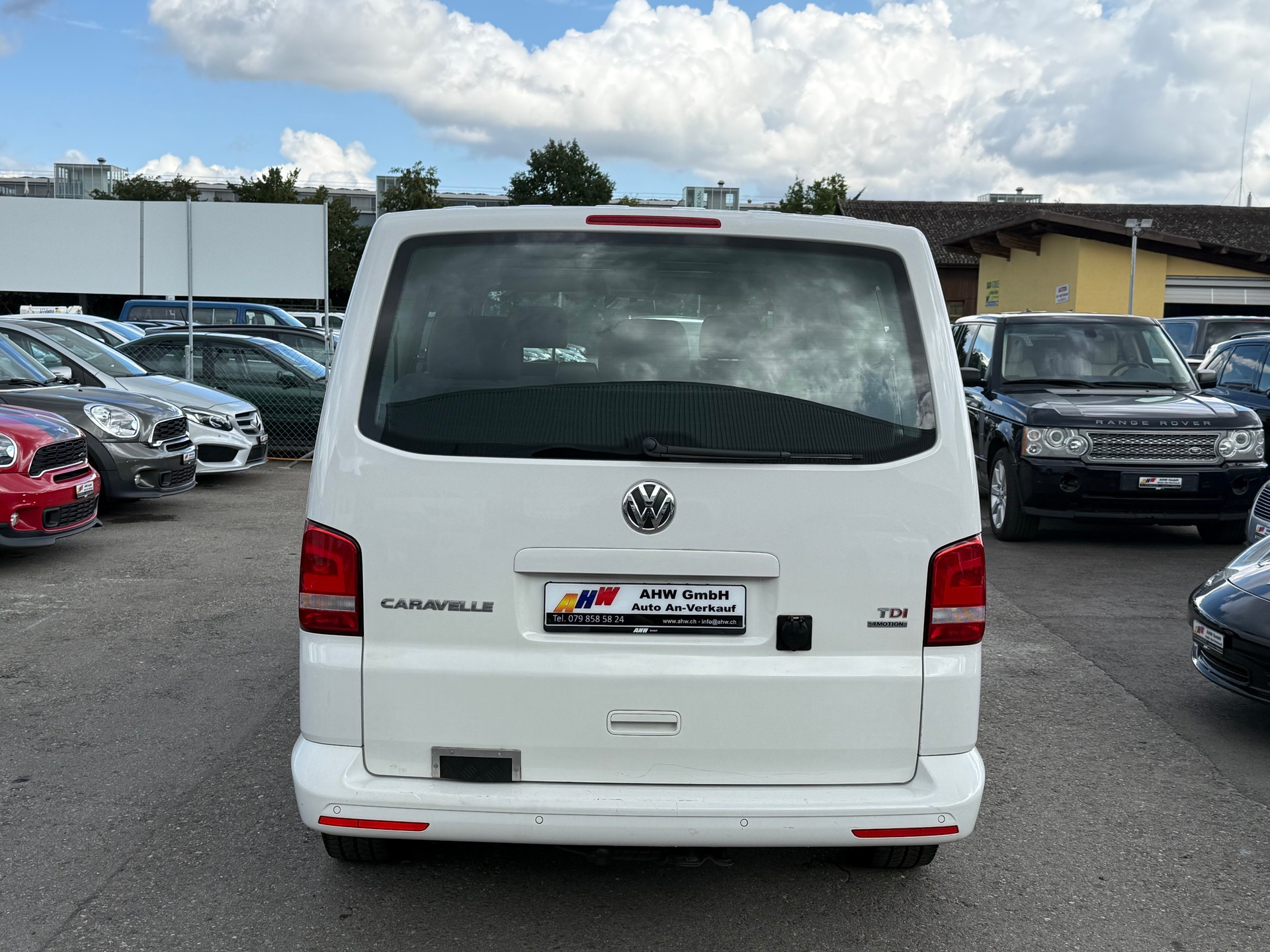 VW T5 Caravelle Comfortline 2.0 TDI CR 4Motion DSG / Frisch ab MFK / 1.Hand / 8 Plätzer / Standheizung / AHK 2500kg / Tempomat-image-4