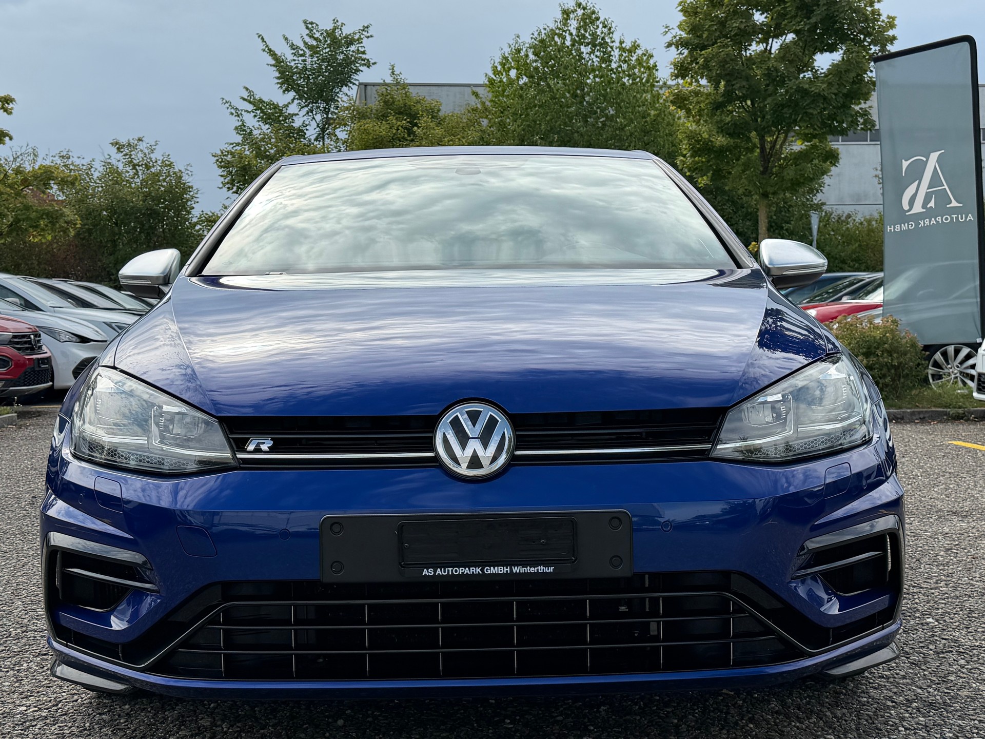 VW Golf 2.0 TSI R 4Motion DSG-image-1