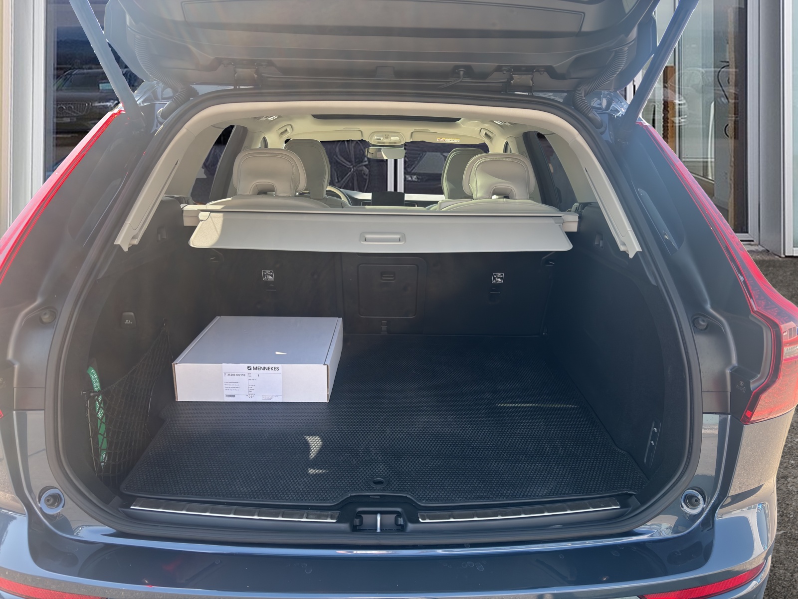 VOLVO XC60 2.0 T8 TE Ultra Dark eAWD-image-6
