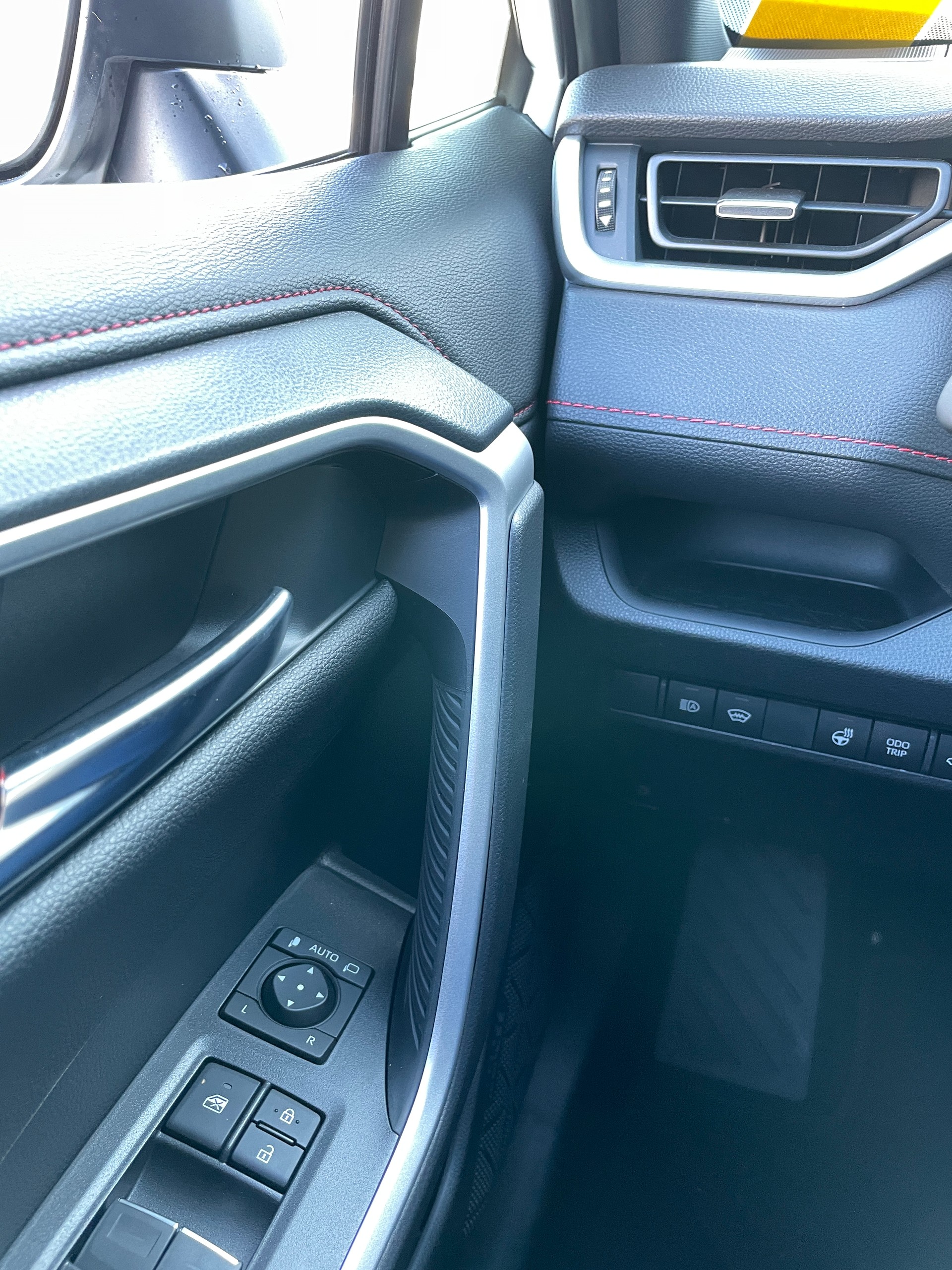 SUZUKI Across 2.5 Plug-in-Hybrid Compact Top E-CVT-image-23