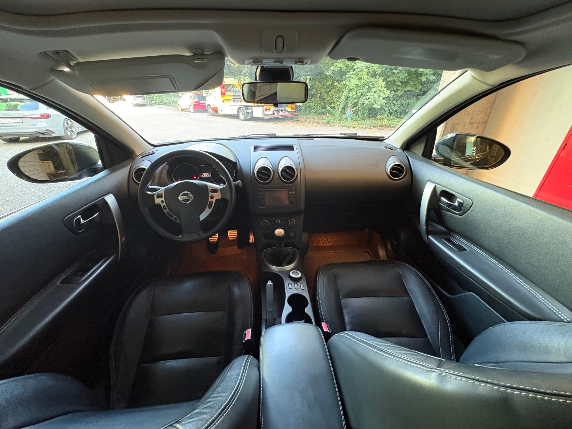 NISSAN Qashqai 2.0 dCi 4WD acenta-image-4