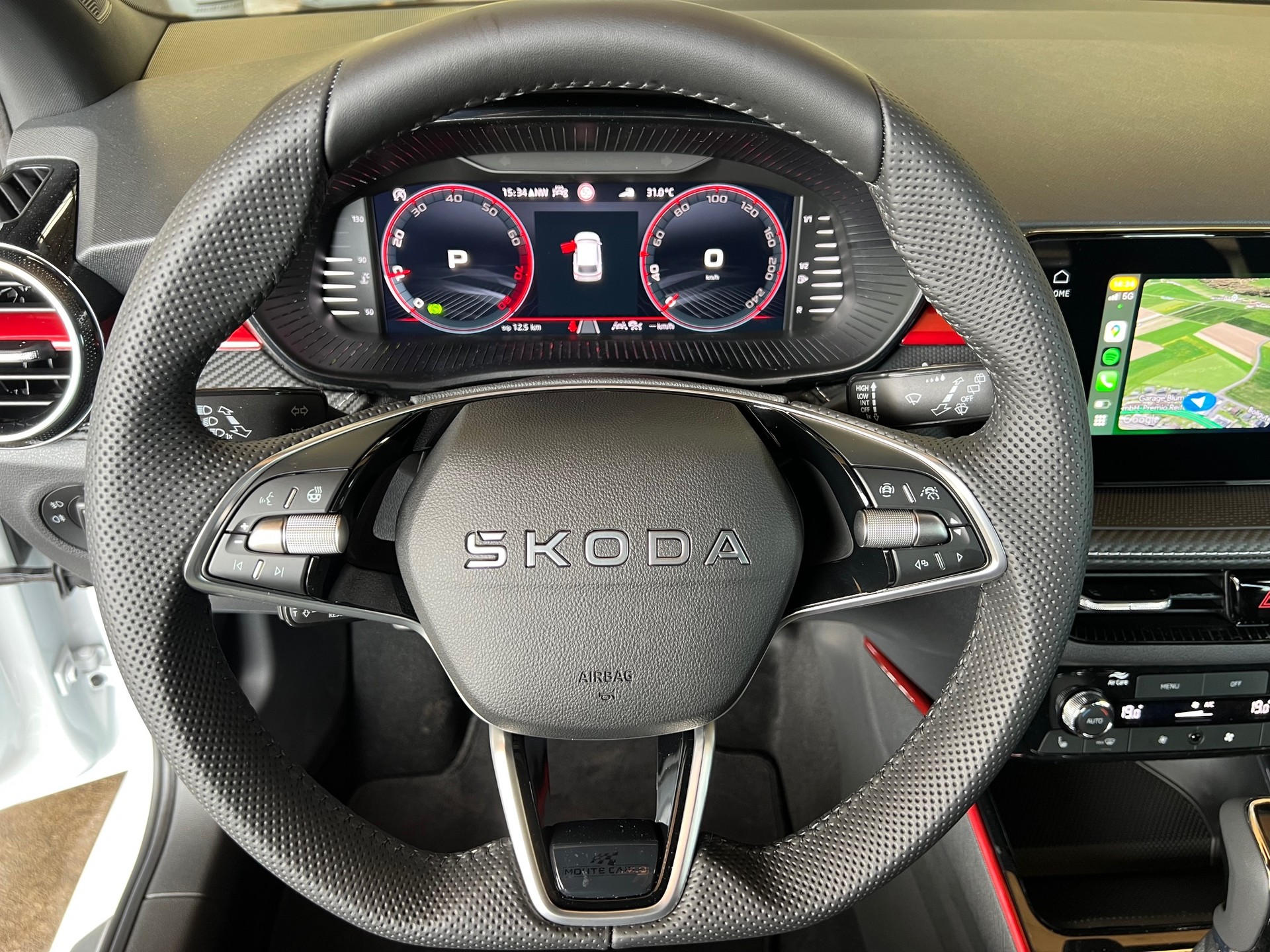 SKODA Fabia 1.0 TSI Monte Carlo DSG-image-12