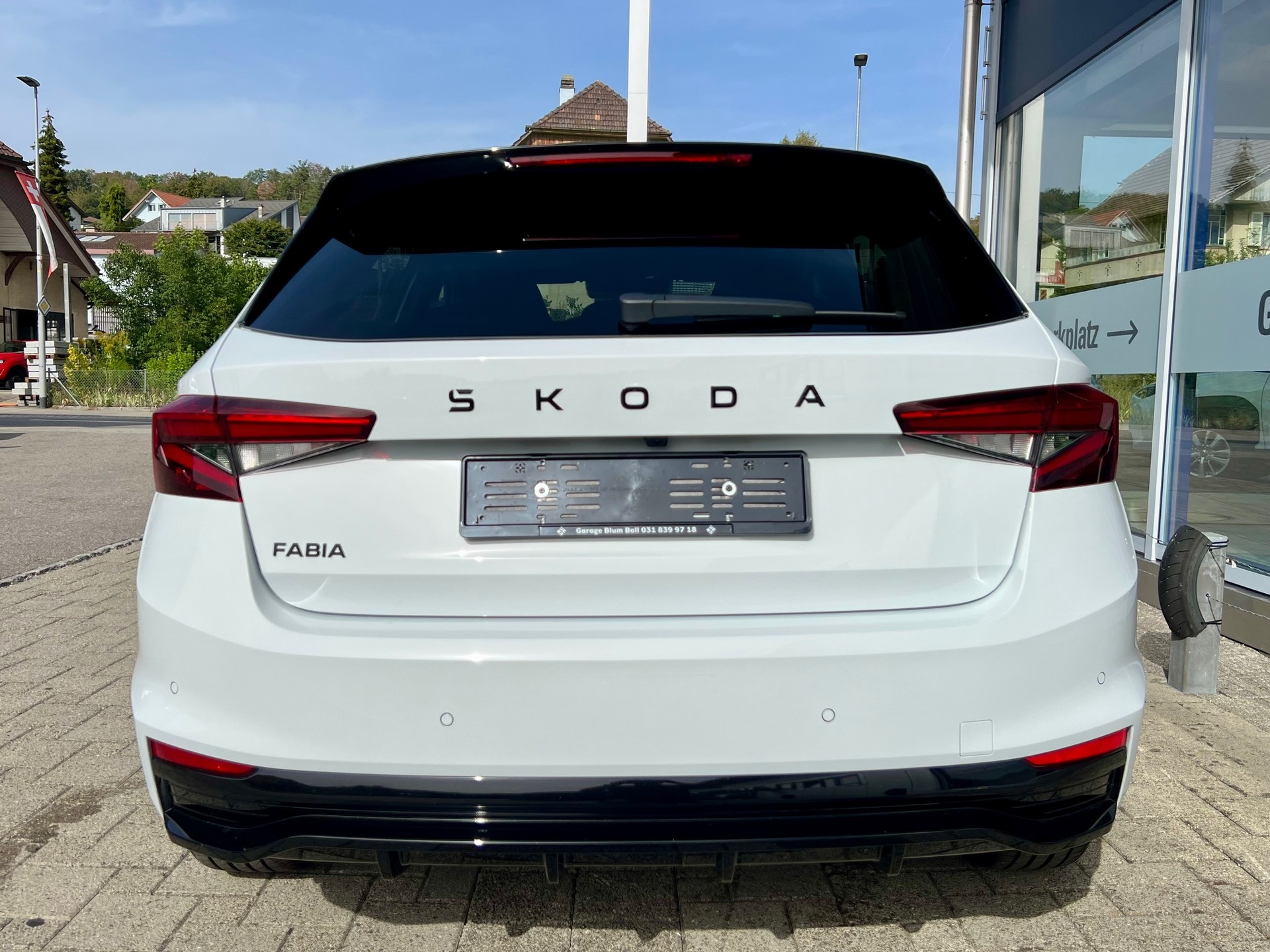 SKODA Fabia 1.0 TSI Monte Carlo DSG-image-8