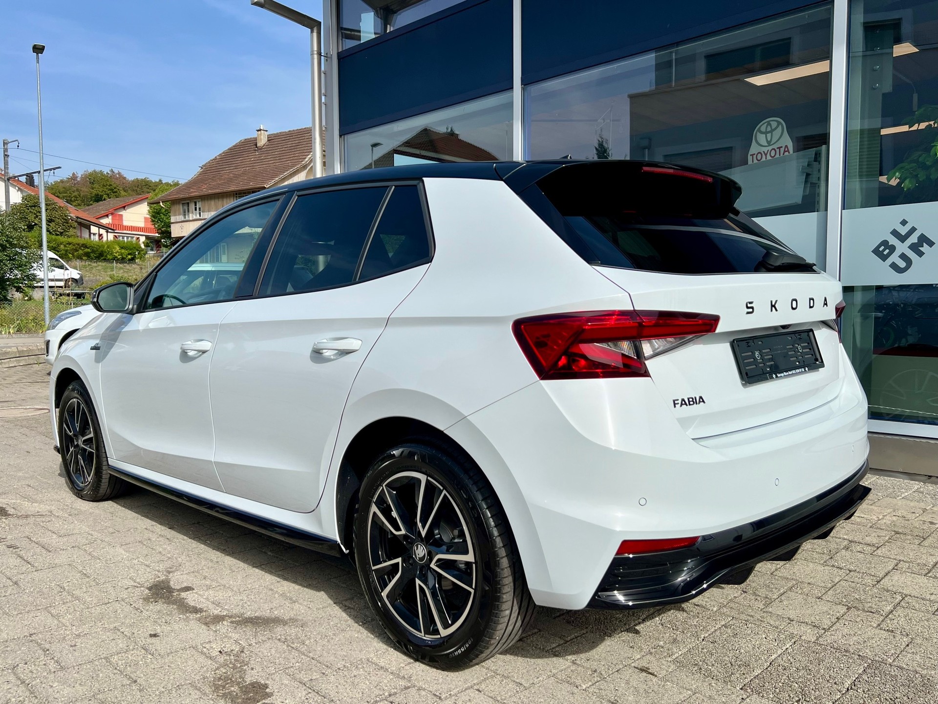 SKODA Fabia 1.0 TSI Monte Carlo DSG-image-6