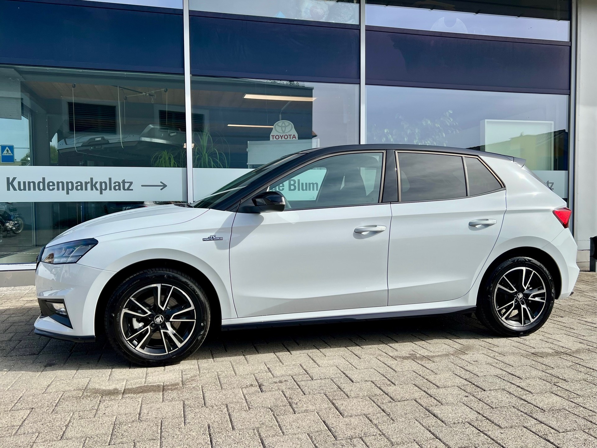 SKODA Fabia 1.0 TSI Monte Carlo DSG-image-5