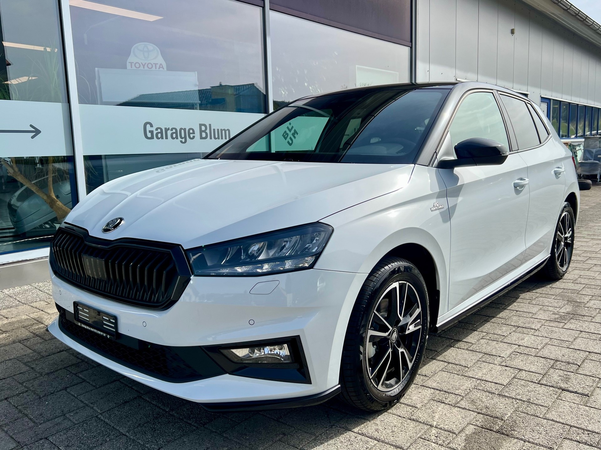 SKODA Fabia 1.0 TSI Monte Carlo DSG-image-0