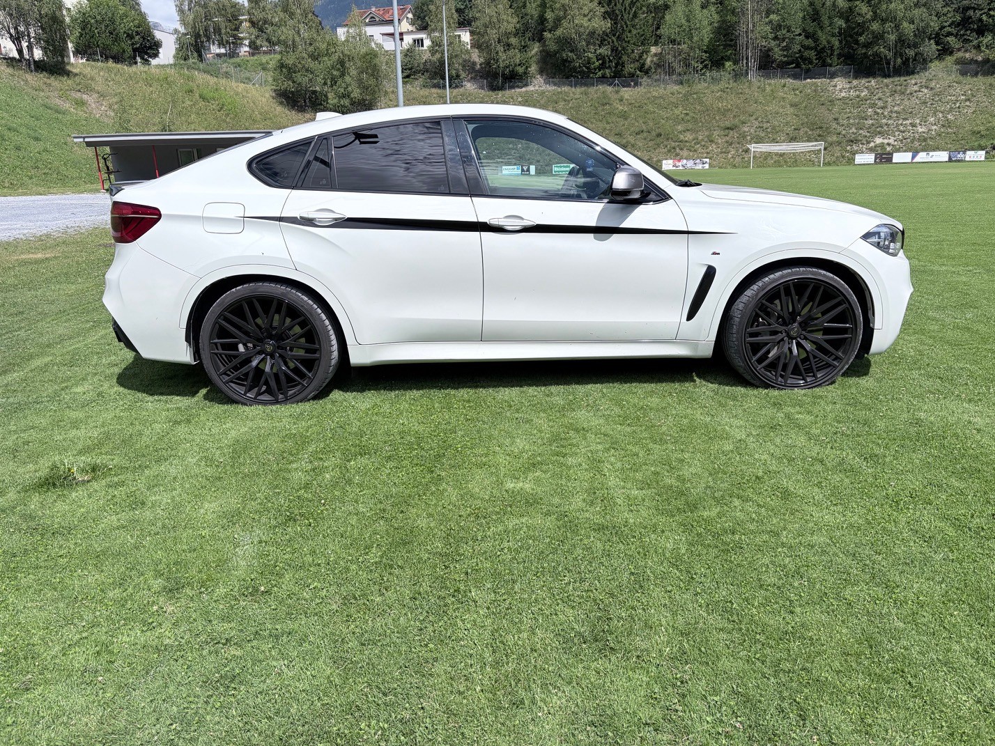 BMW M50d-image-1