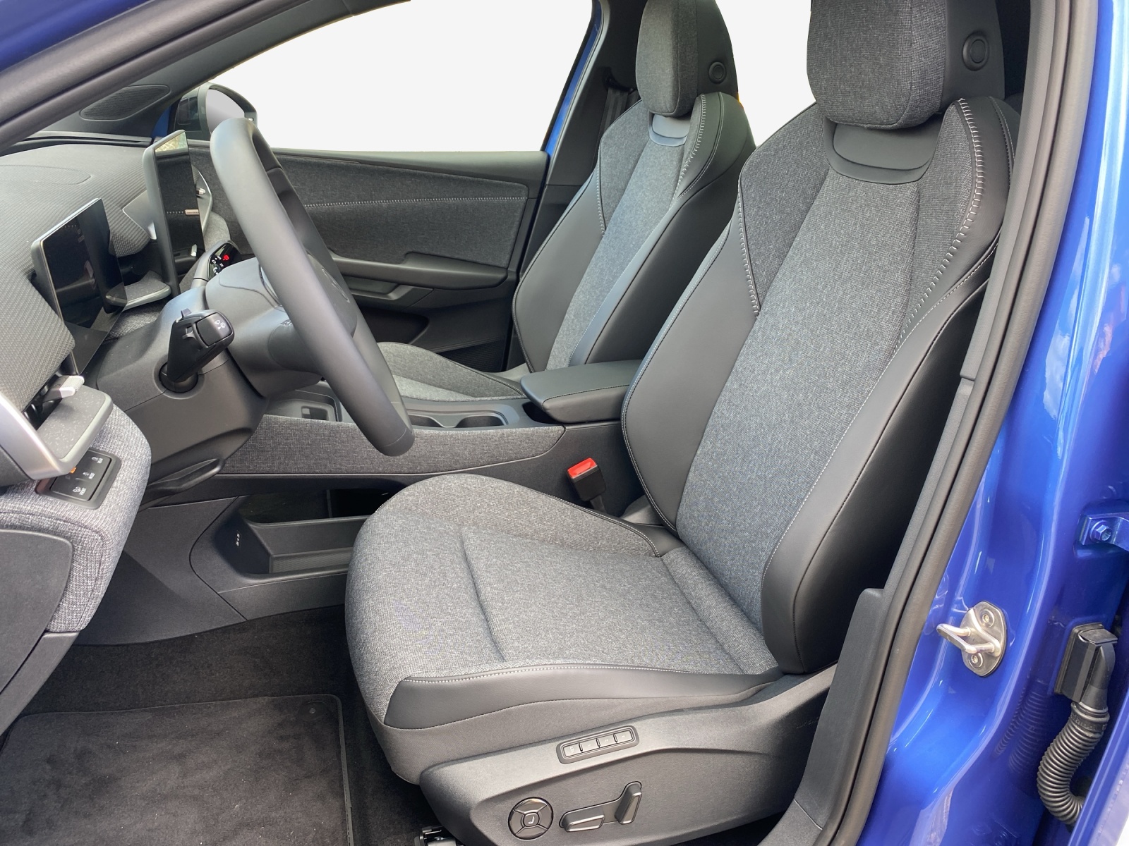 VW ID.Polo 52 kWh Style Edition One Plus-image-7