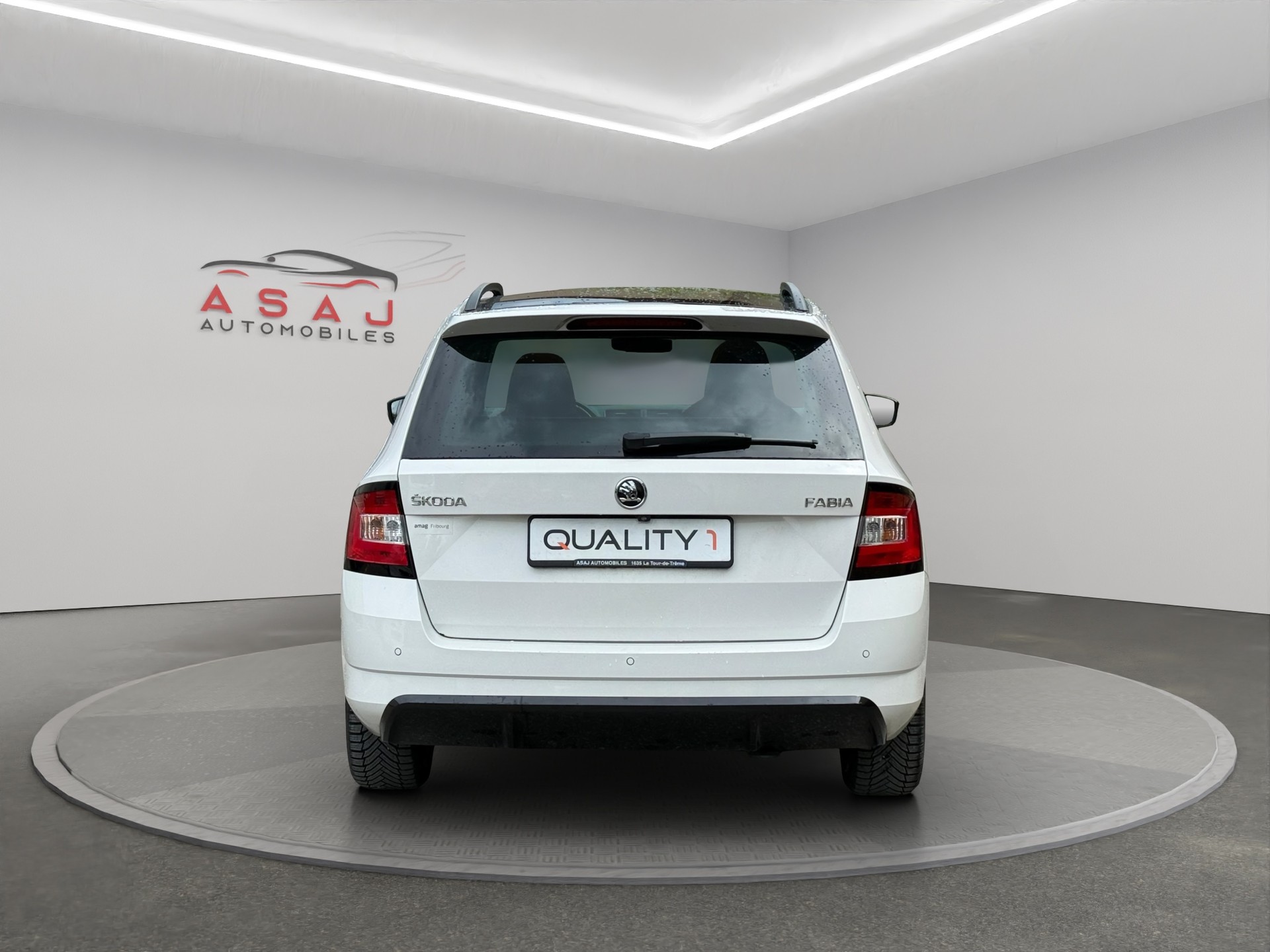 SKODA Fabia 1.0 TSI Monte Carlo DSG-image-4