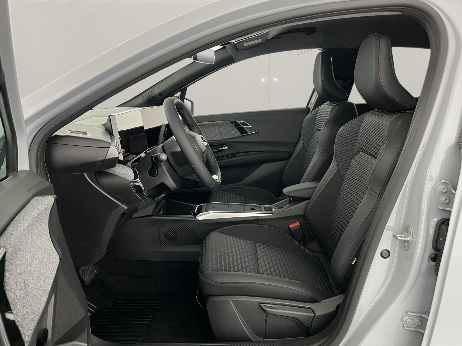 RENAULT Clio 1.8 E-Tech techno-image-7