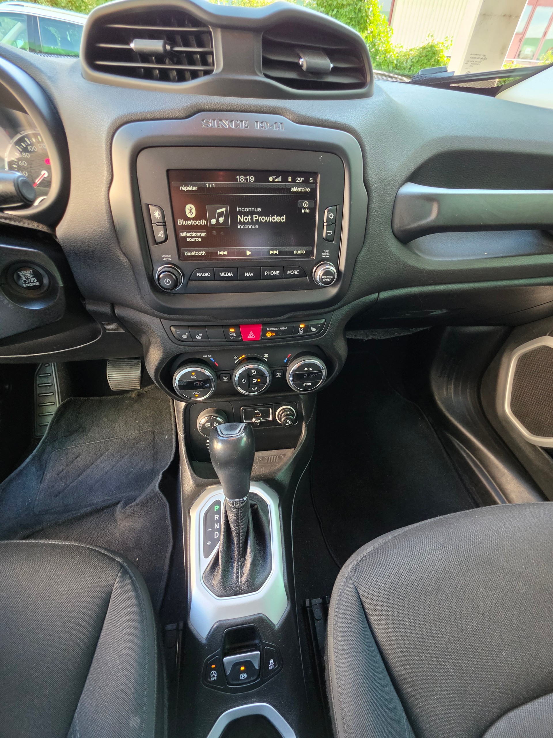 JEEP Renegade 2.0 CRD Limited AWD + Low Range 9ATX-image-14