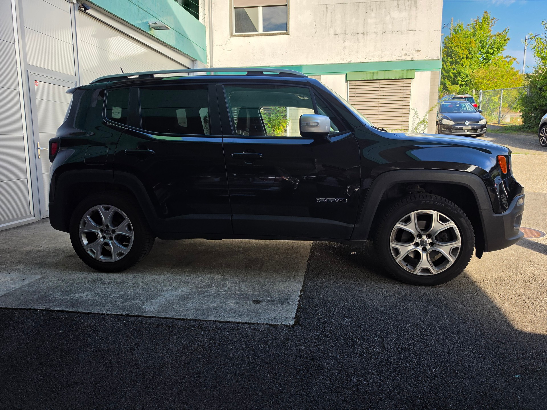 JEEP Renegade 2.0 CRD Limited AWD + Low Range 9ATX-image-2
