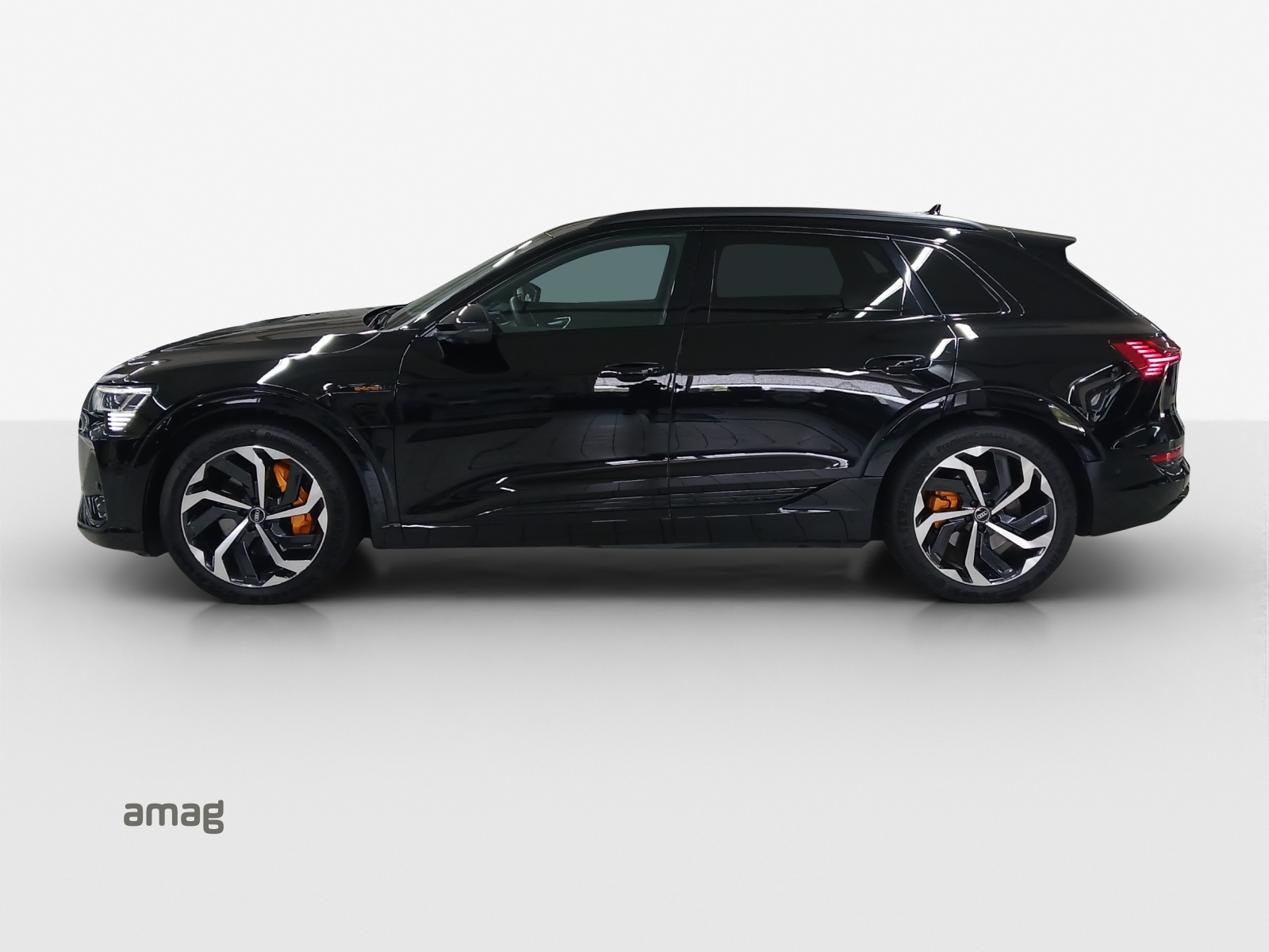 AUDI e-tron 55 S Line Black Edition quattro-image-1
