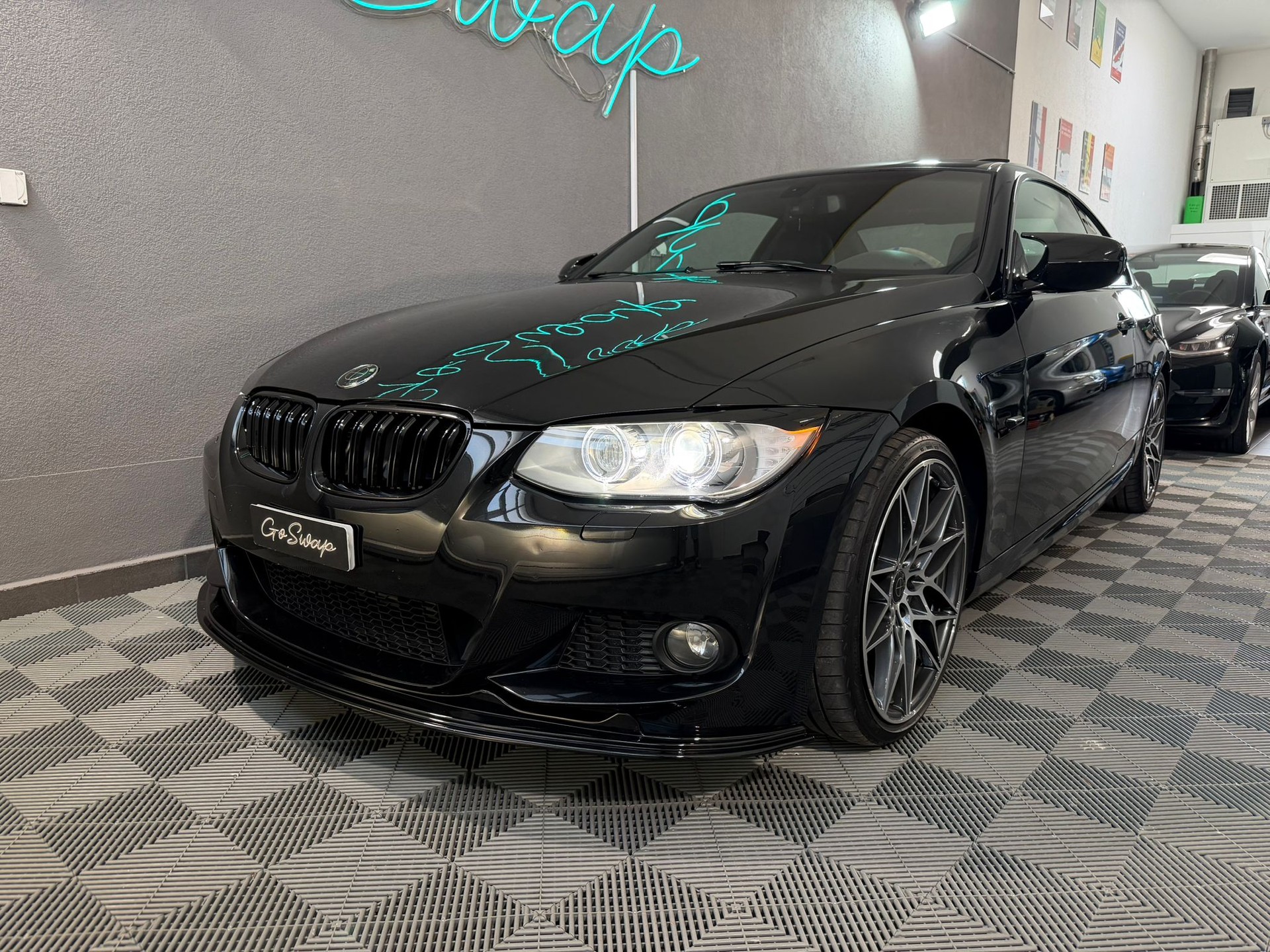 BMW 335i xDrive Coupé M Sport Pack Steptronic-image-2