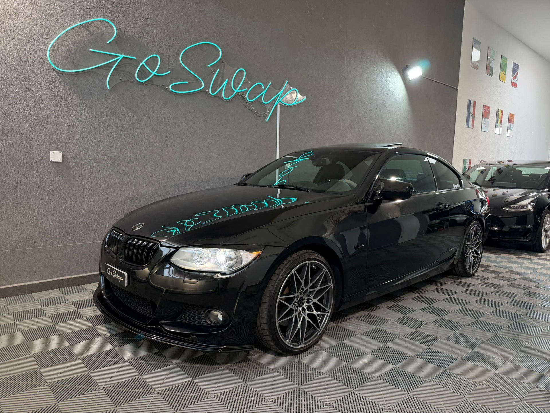BMW 335i xDrive Coupé M Sport Pack Steptronic-image-0