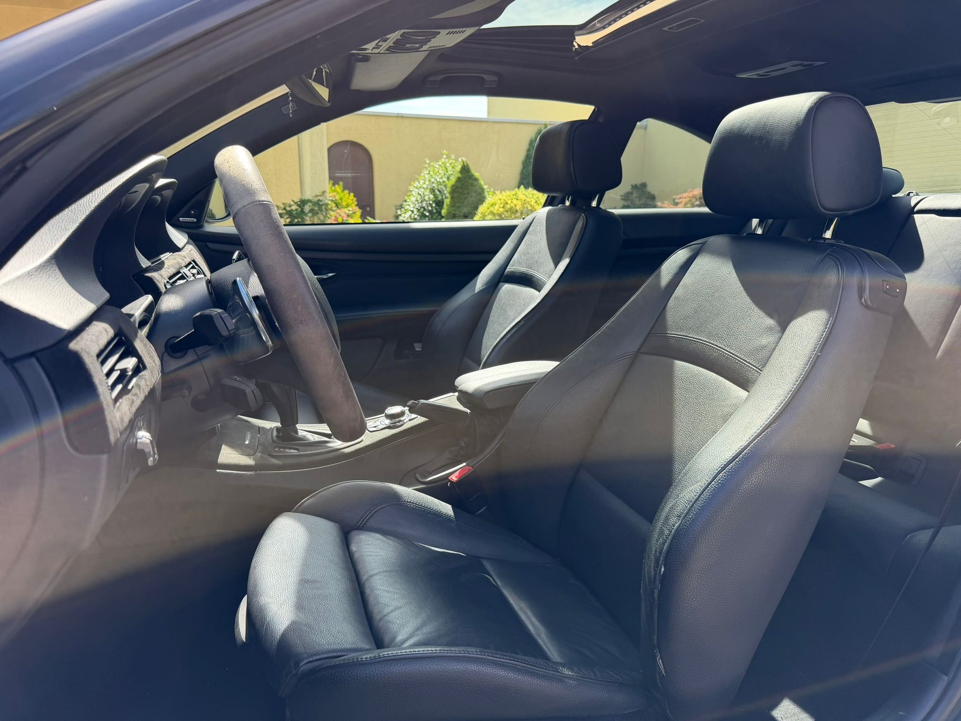 BMW 335i xDrive Coupé M Sport Pack Steptronic-image-10