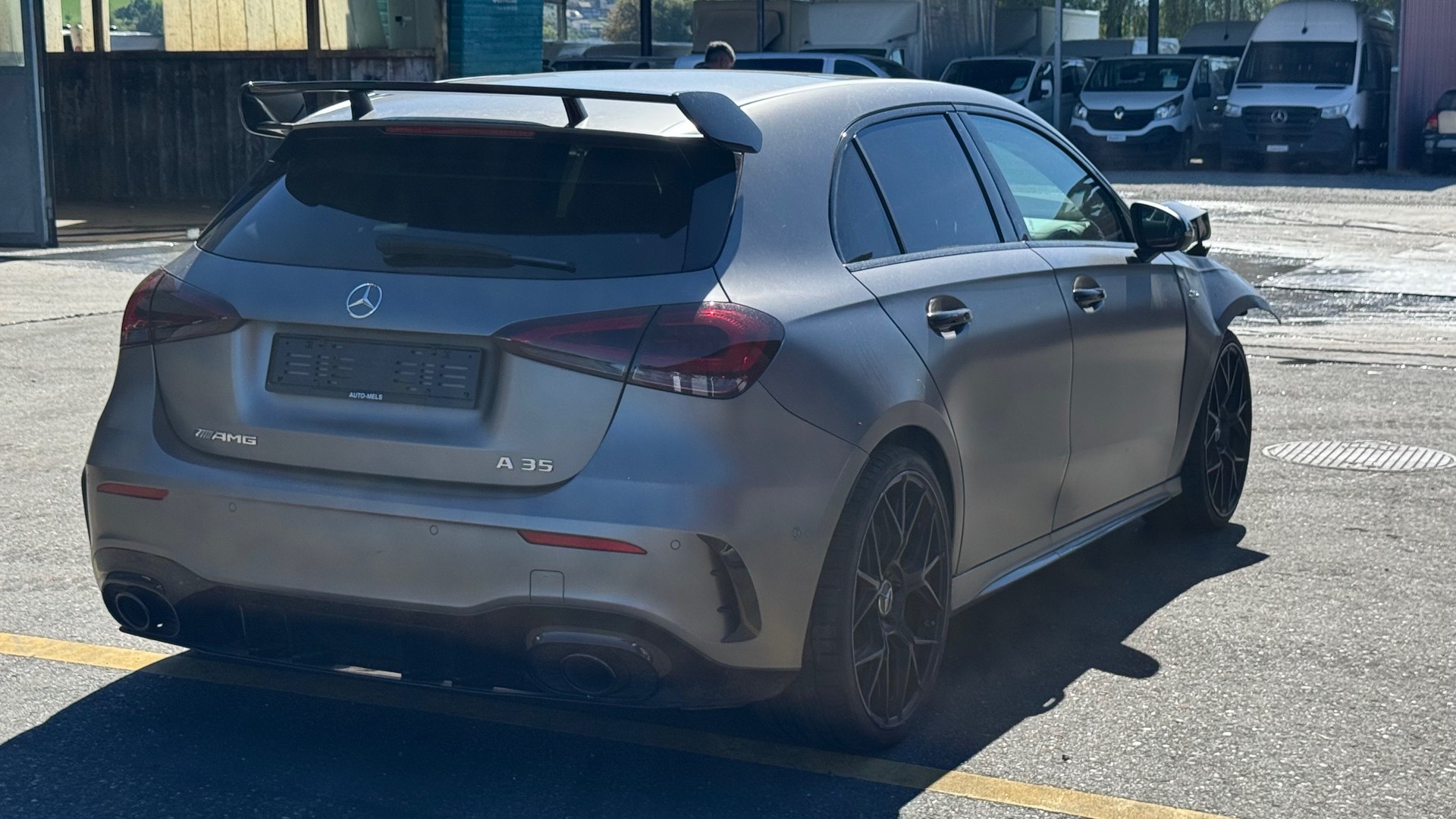 MERCEDES-BENZ A 35 AMG 4Matic Speedshift-image-4