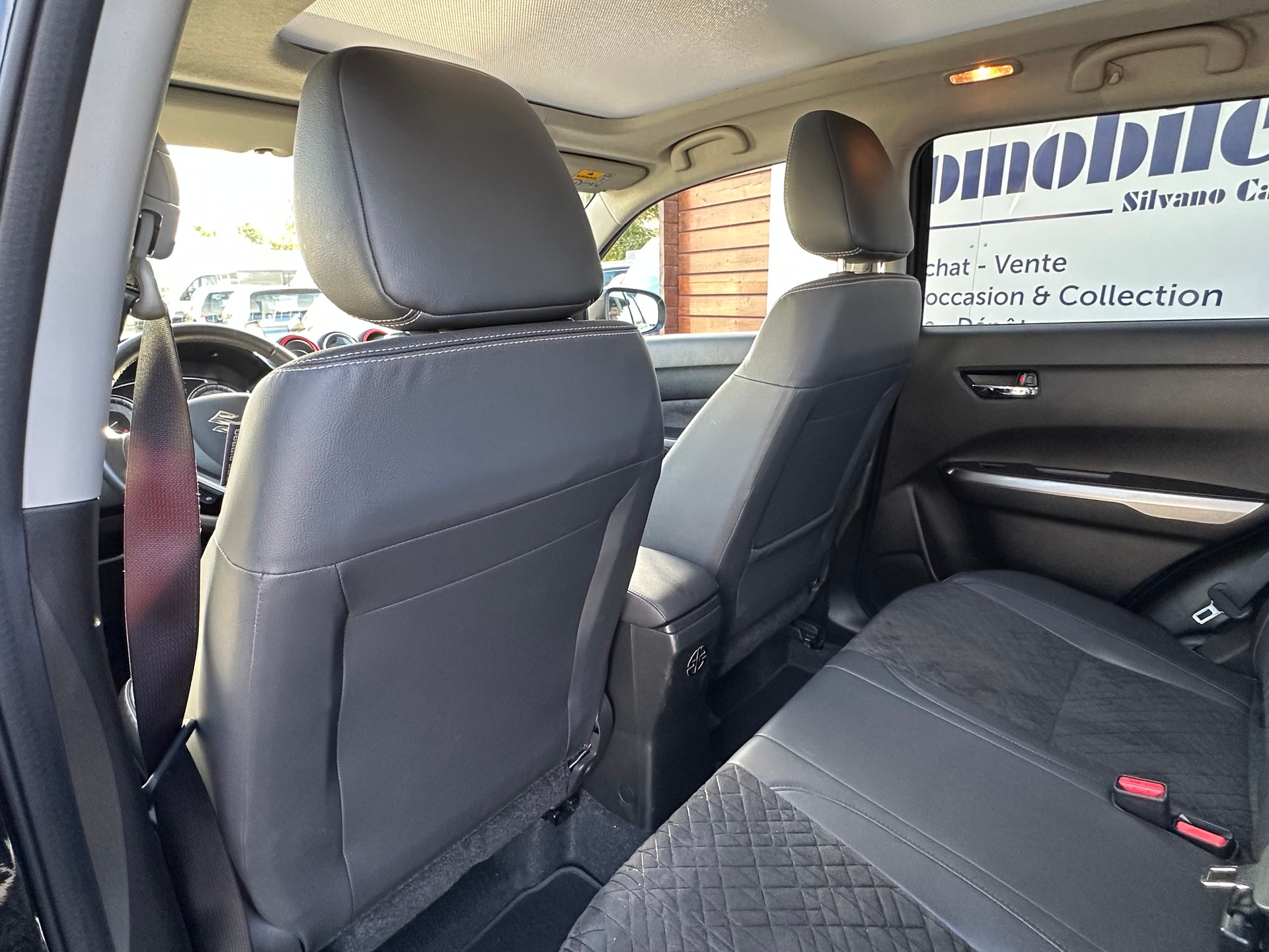 SUZUKI Vitara 1.4 Boosterjet Compact Top Automatic-image-11