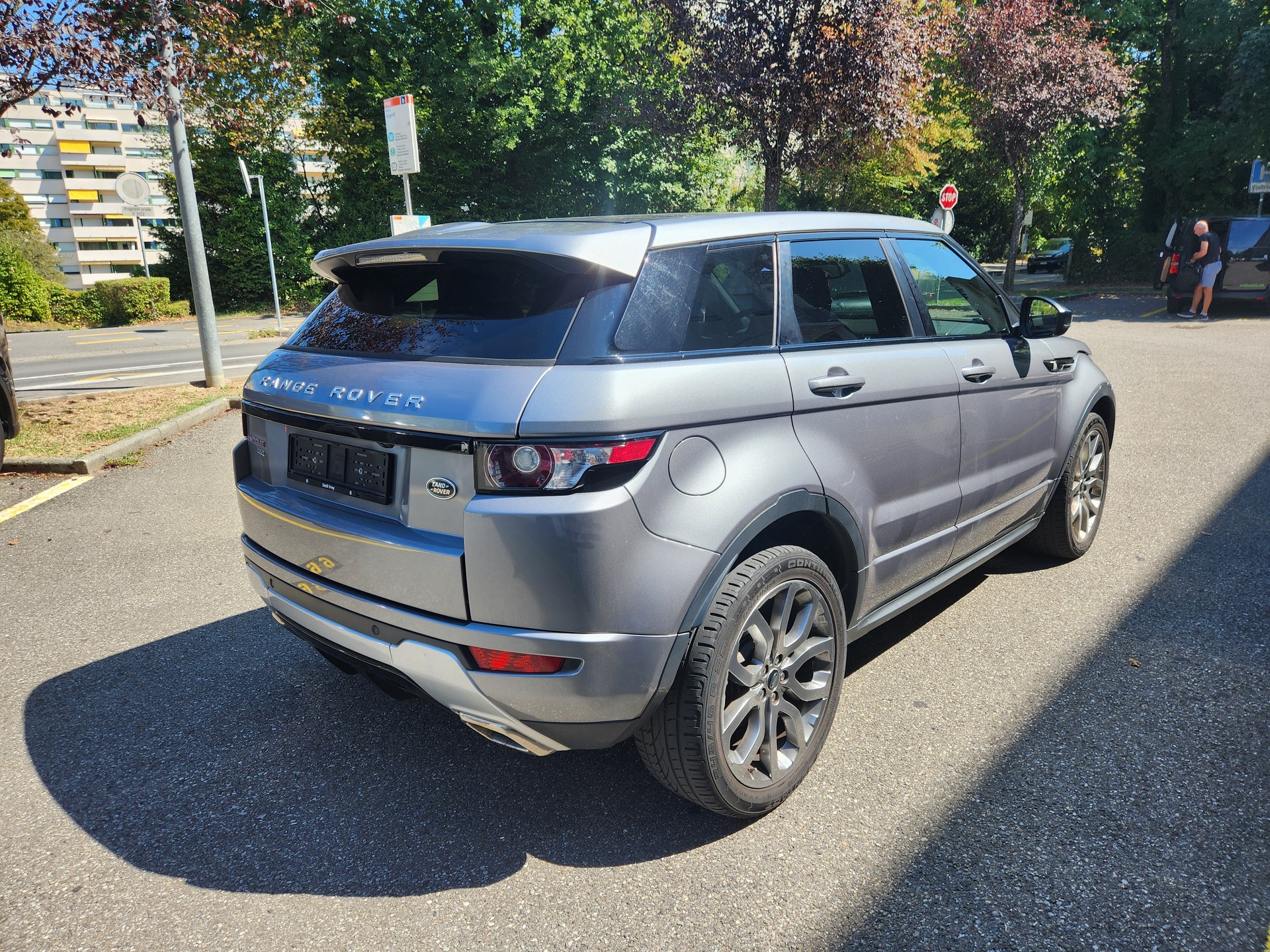 LAND ROVER Range Rover Evoque 2.0 Si4 Pure AT9-image-1