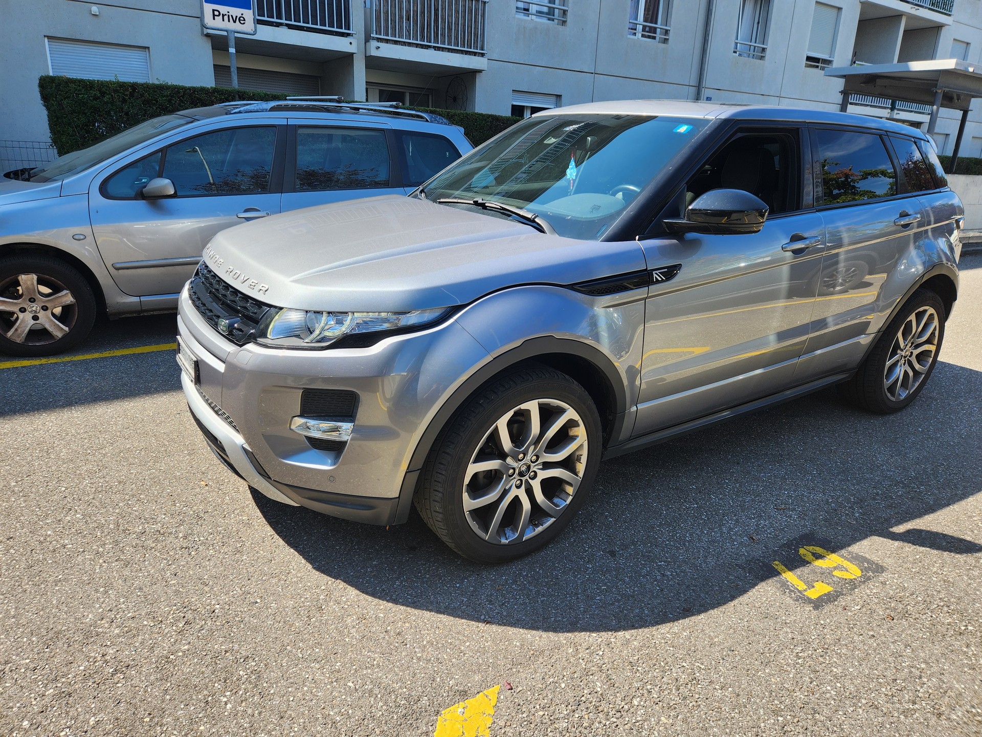 LAND ROVER Range Rover Evoque 2.0 Si4 Pure AT9-image-4