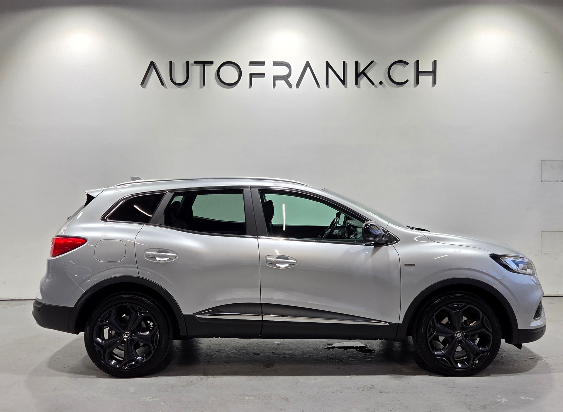 RENAULT Kadjar 1.3 TCe 160 Intens EDC-image-1