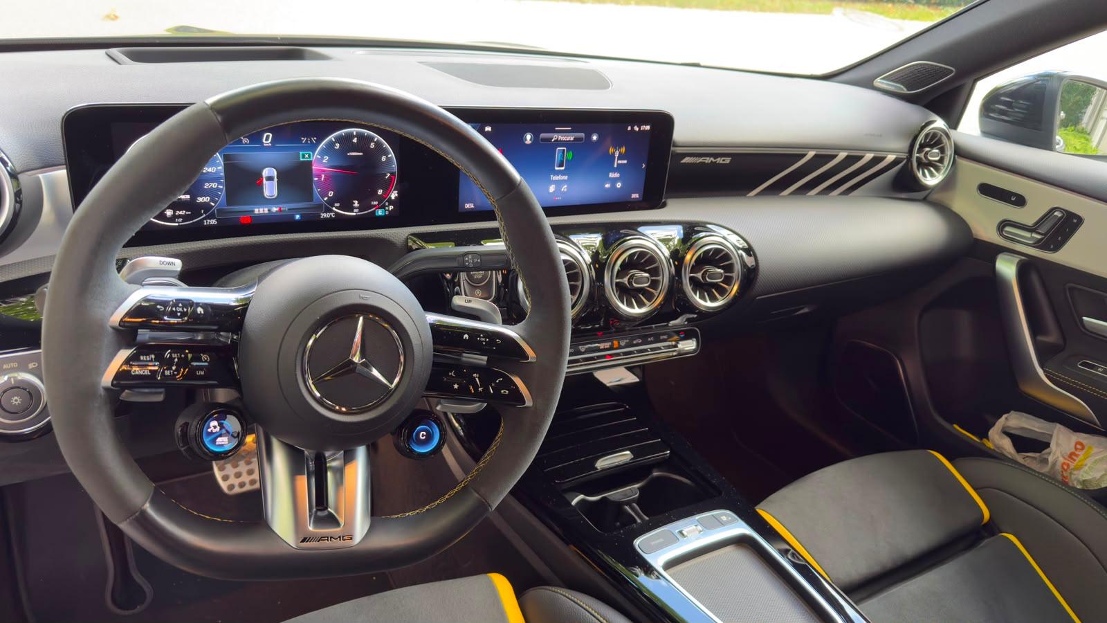 MERCEDES-BENZ A 45 S AMG 4matic+-image-4