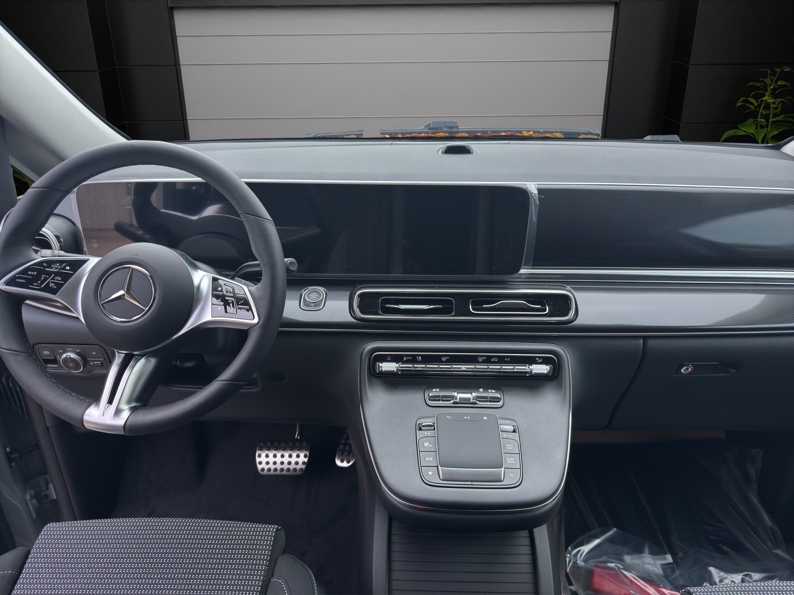 MERCEDES-BENZ V 250 d lang 4Matic Style 9G-Tronic-image-10