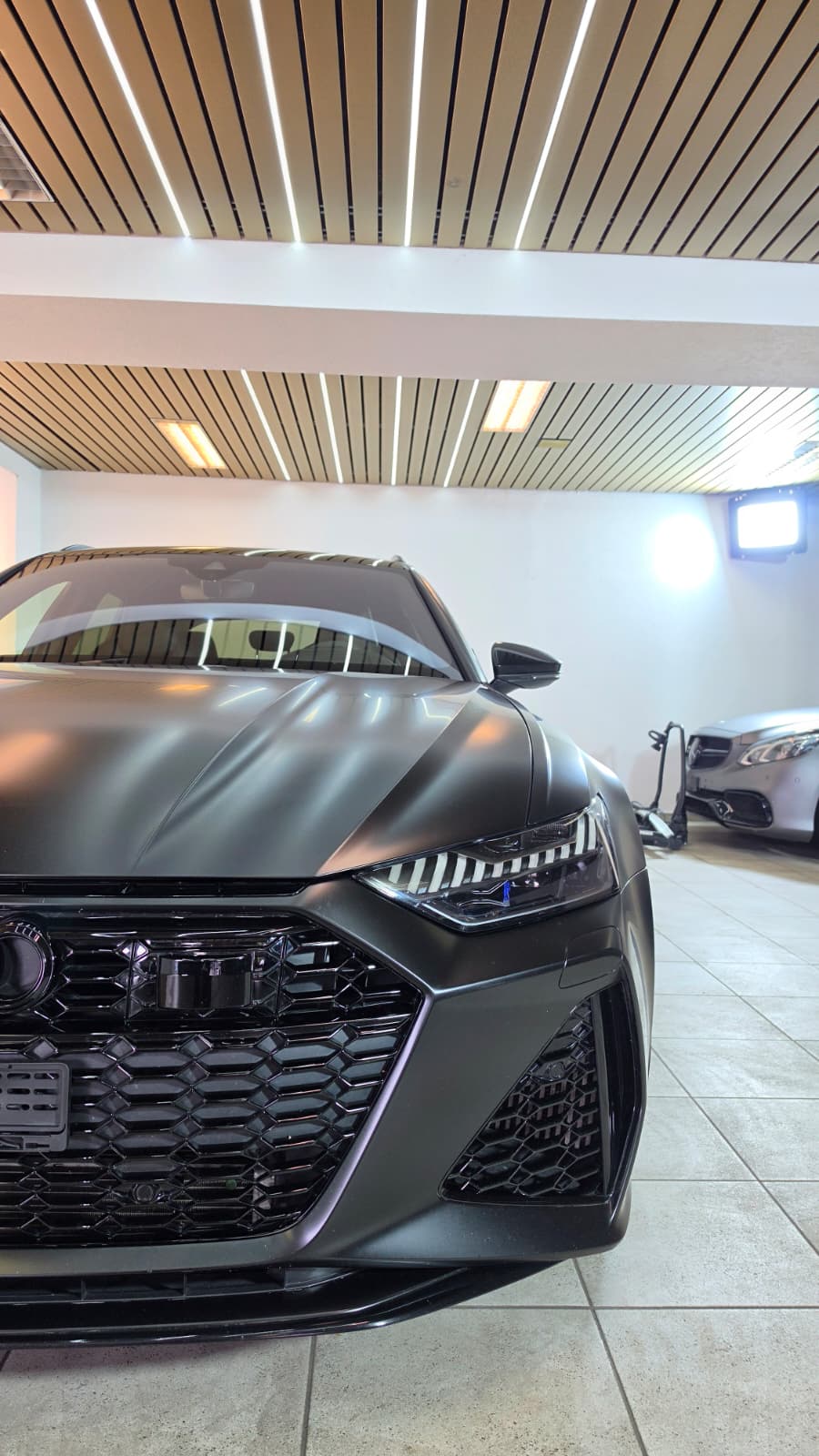 AUDI RS6 Avant 4.0 TFSI V8 quattro,CH-FAHRZEUG, TOP ZUSTAND, APR CHIPTUNING 720PS UND 1025NM, KW TIEFERLEGUNG, UVM.-showroom-element-3