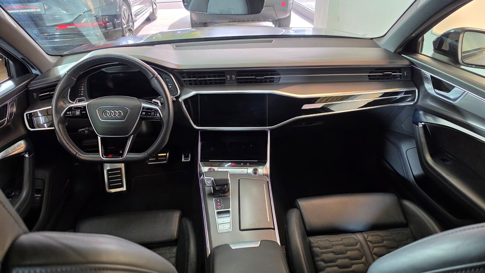 AUDI RS6 Avant 4.0 TFSI V8 quattro,CH-FAHRZEUG, TOP ZUSTAND, APR CHIPTUNING 720PS UND 1025NM, KW TIEFERLEGUNG, UVM.-image-7