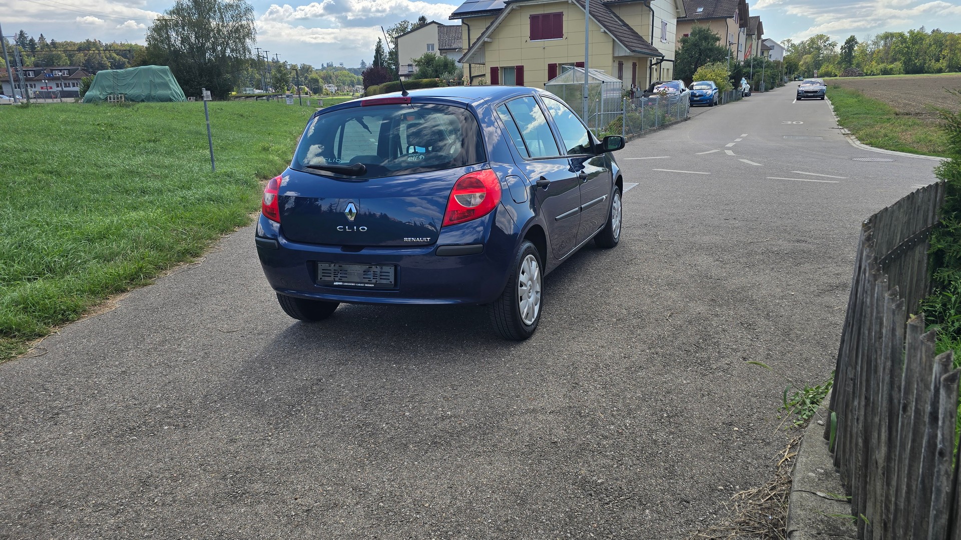 RENAULT Clio 1.2 16V Authentique-image-16