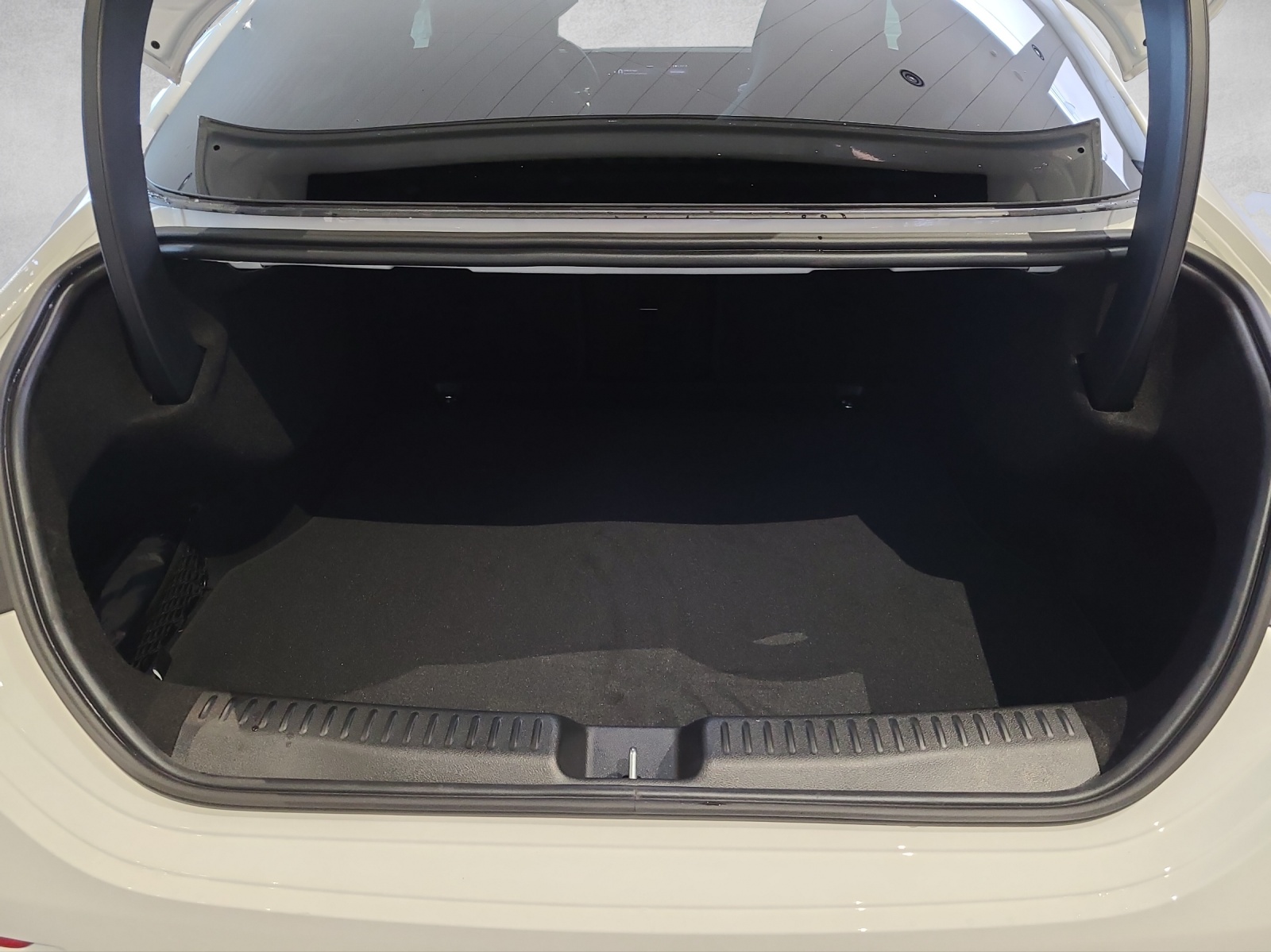 MERCEDES-BENZ CLA 220 AMG Line 4matic-image-5