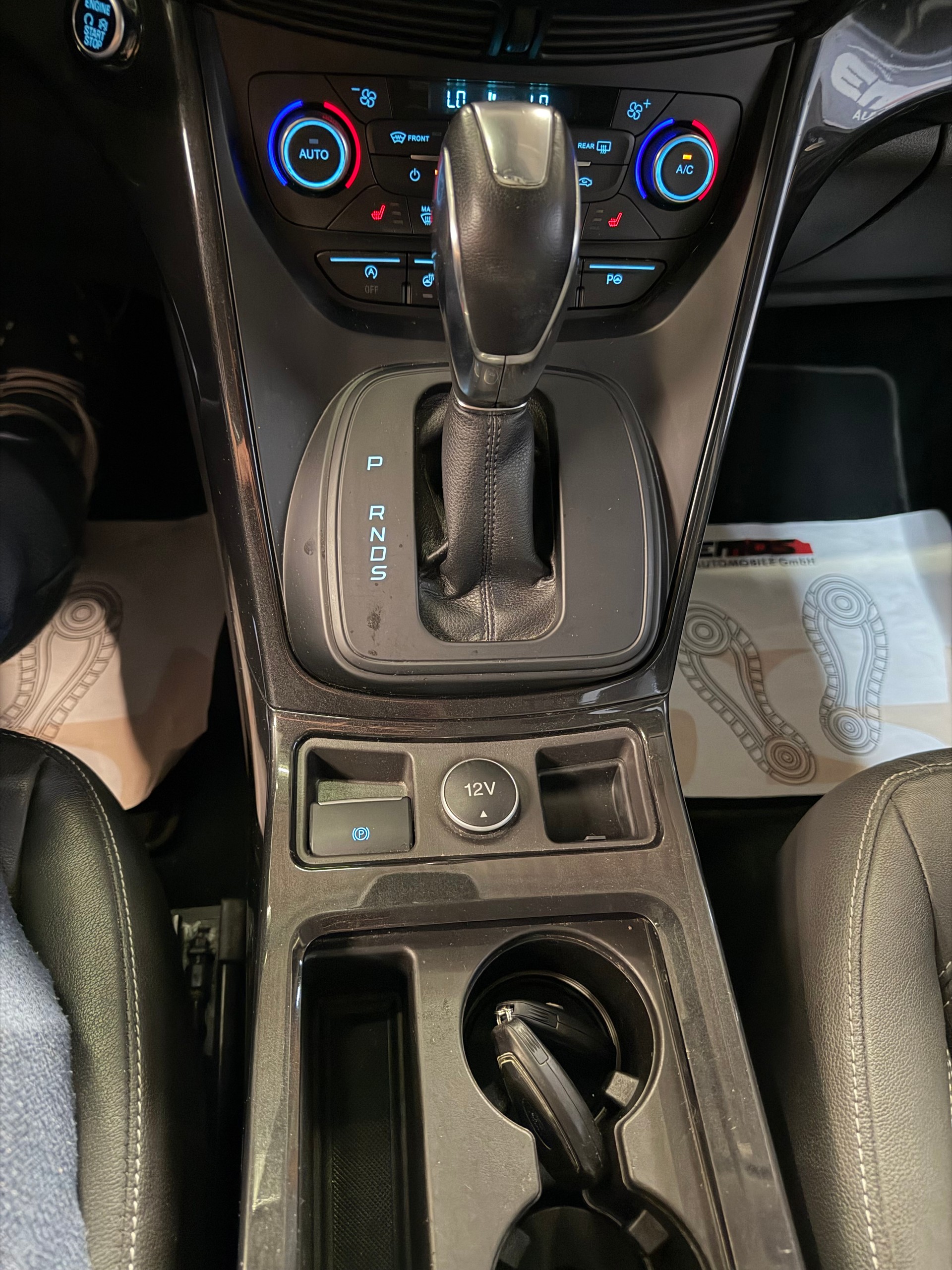 FORD Kuga 2.0 TDCi Business 4WD PowerShift-image-11