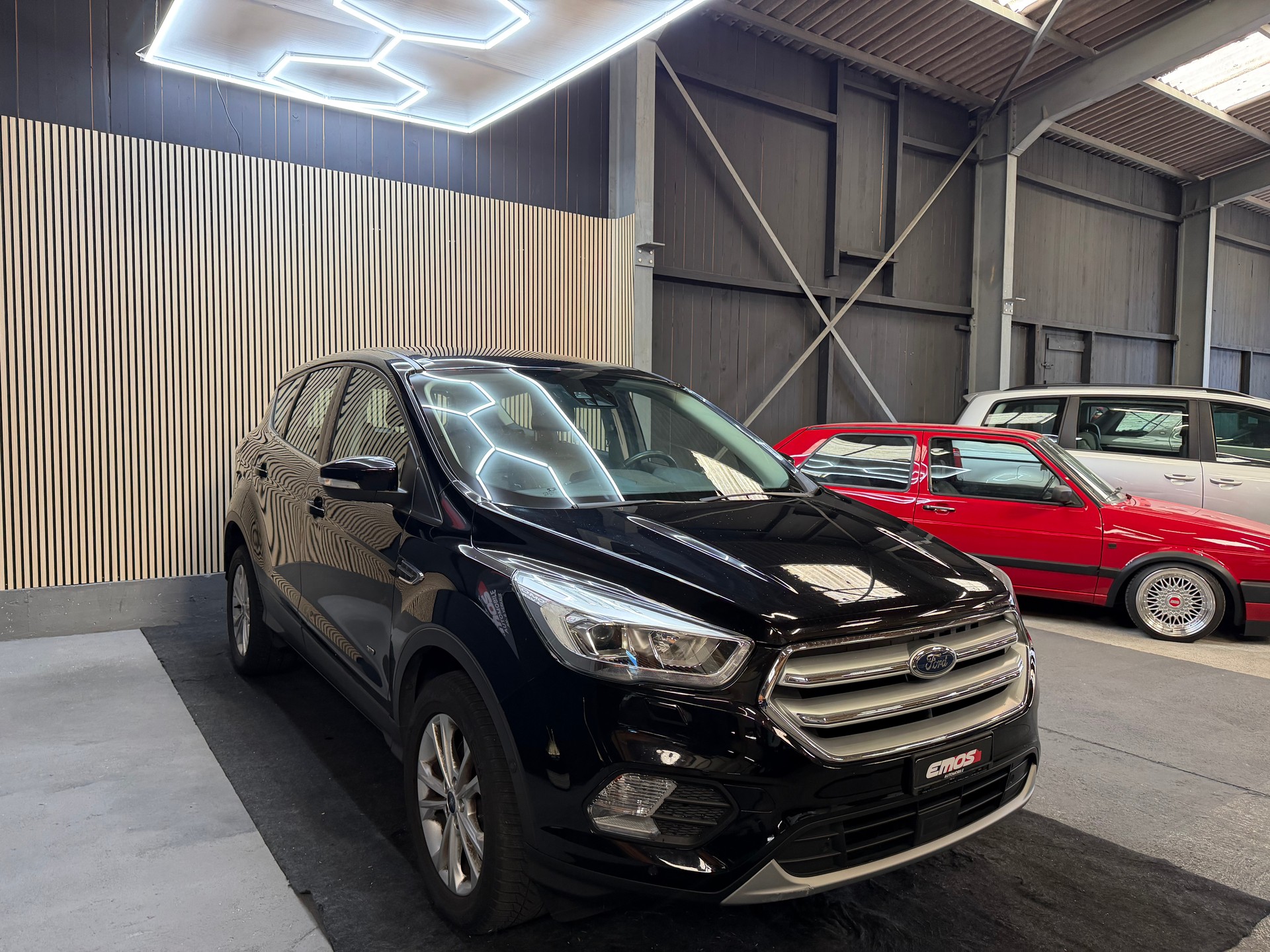 FORD Kuga 2.0 TDCi Business 4WD PowerShift-image-2