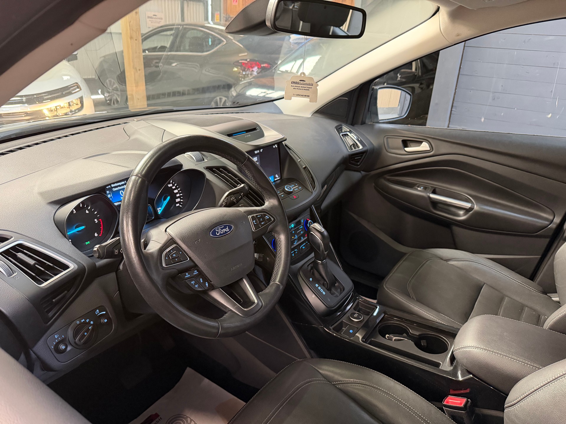 FORD Kuga 2.0 TDCi Business 4WD PowerShift-image-9