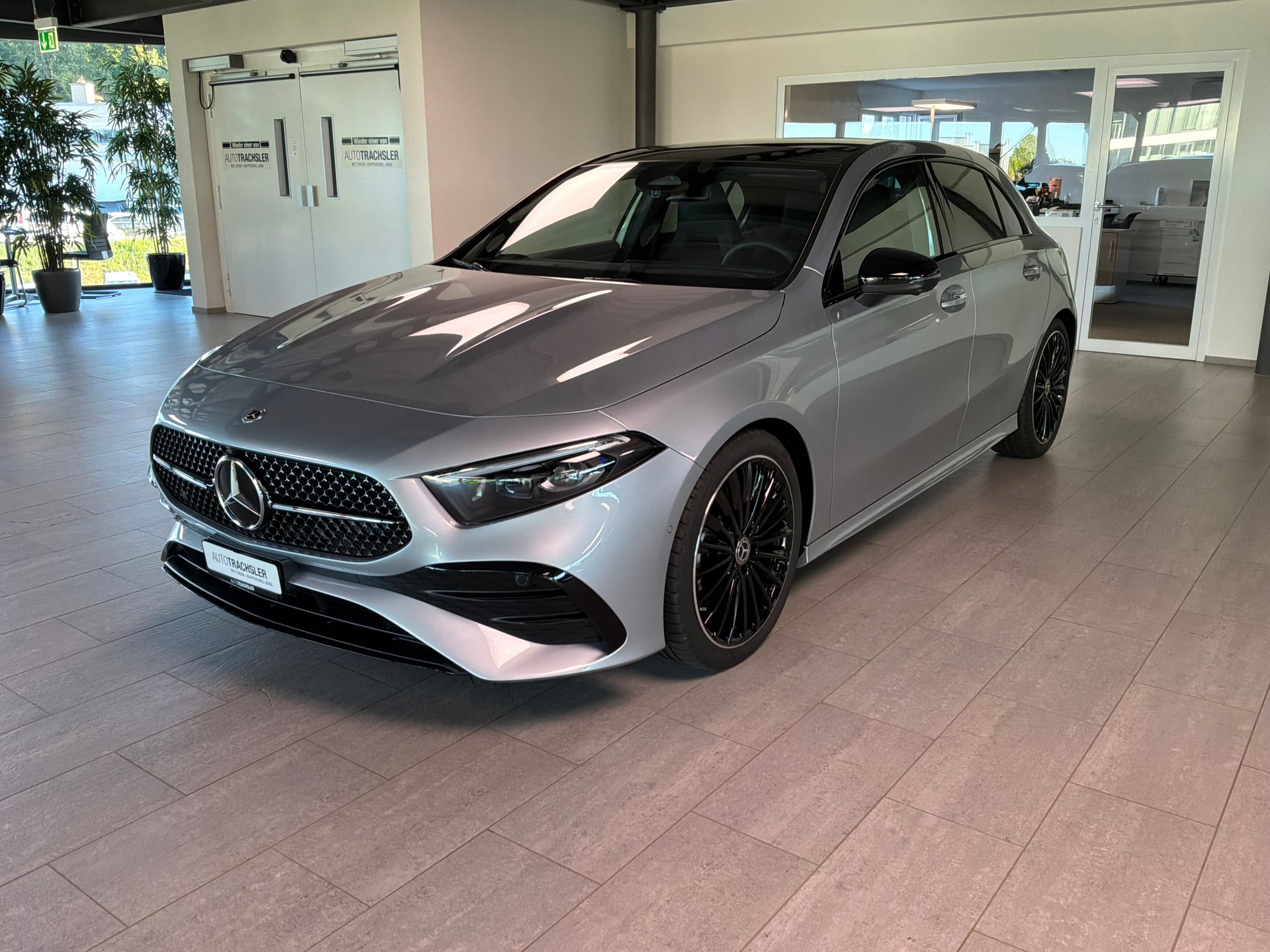 MERCEDES-BENZ A 220 4Matic 8G-DCT-image-3