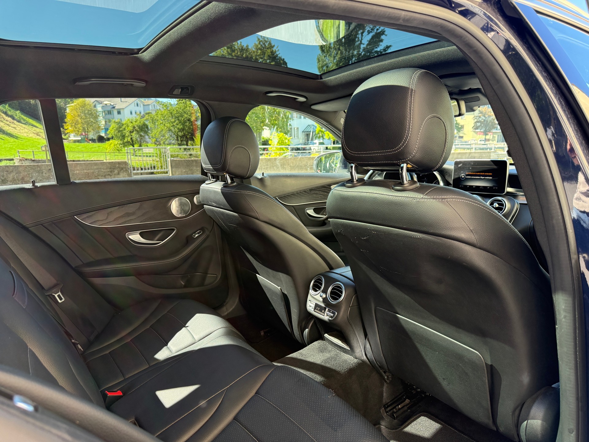 MERCEDES-BENZ C 250 BlueTEC AMG Line 4Matic 7G-Tronic-image-8