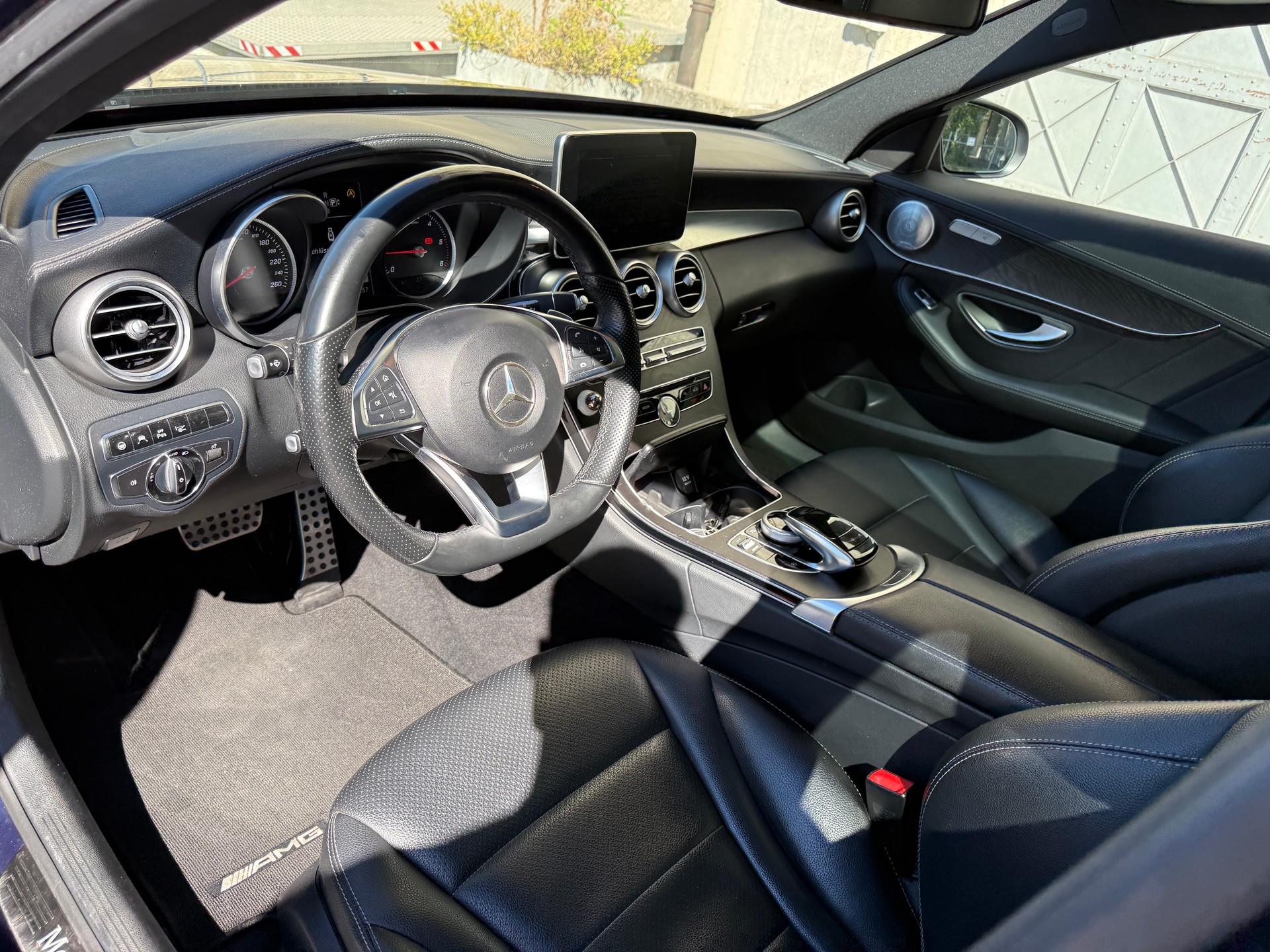 MERCEDES-BENZ C 250 BlueTEC AMG Line 4Matic 7G-Tronic-image-5
