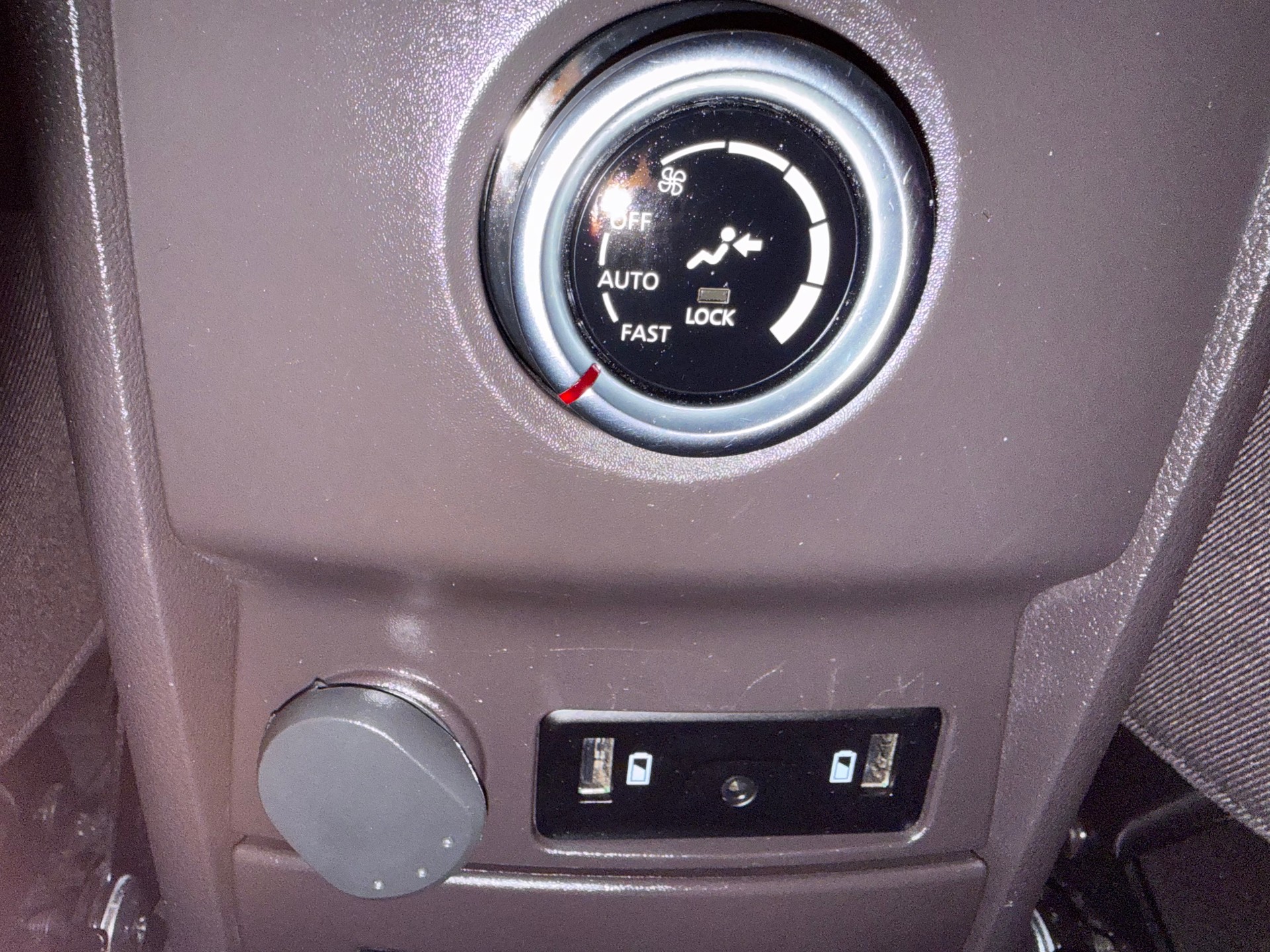 RENAULT Espace 1.6 TCe Initiale EDC-image-17