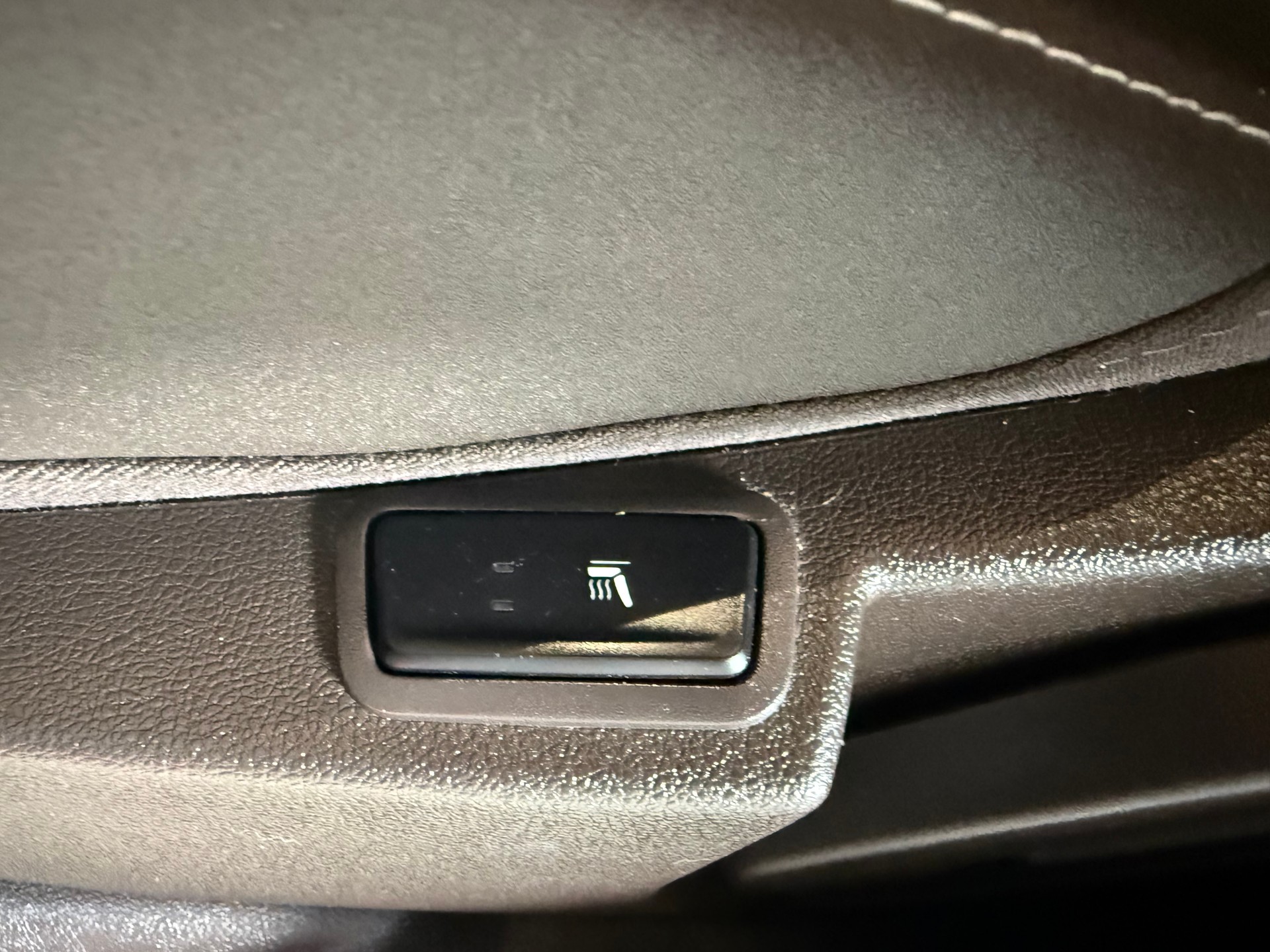 RENAULT Espace 1.6 TCe Initiale EDC-image-16