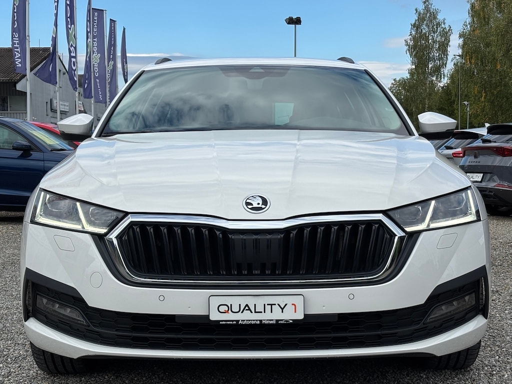 SKODA Octavia Combi 2.0 TDI DSG Ambition 4x4-image-1