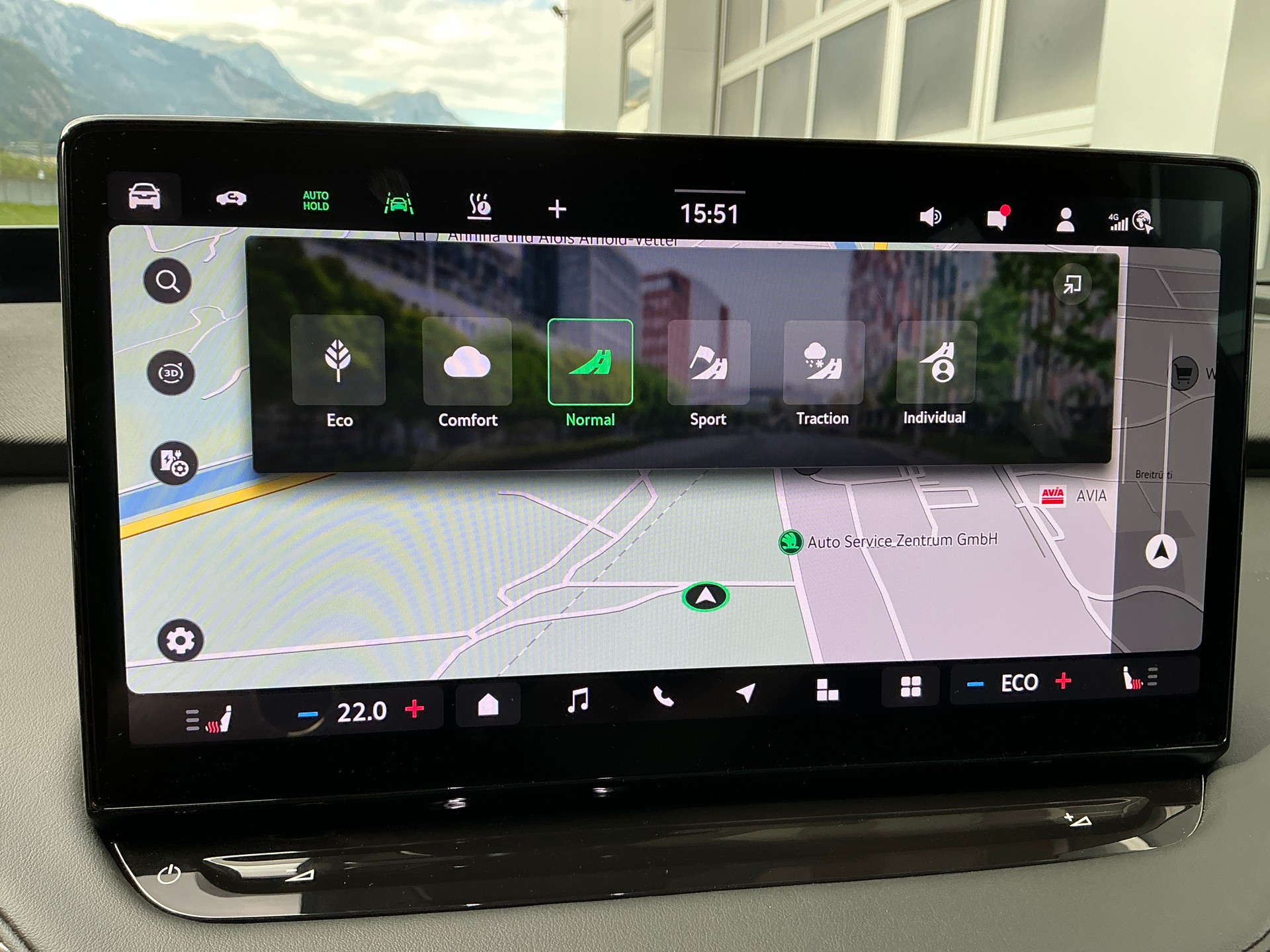 SKODA Enyaq 85x SportLine-image-14