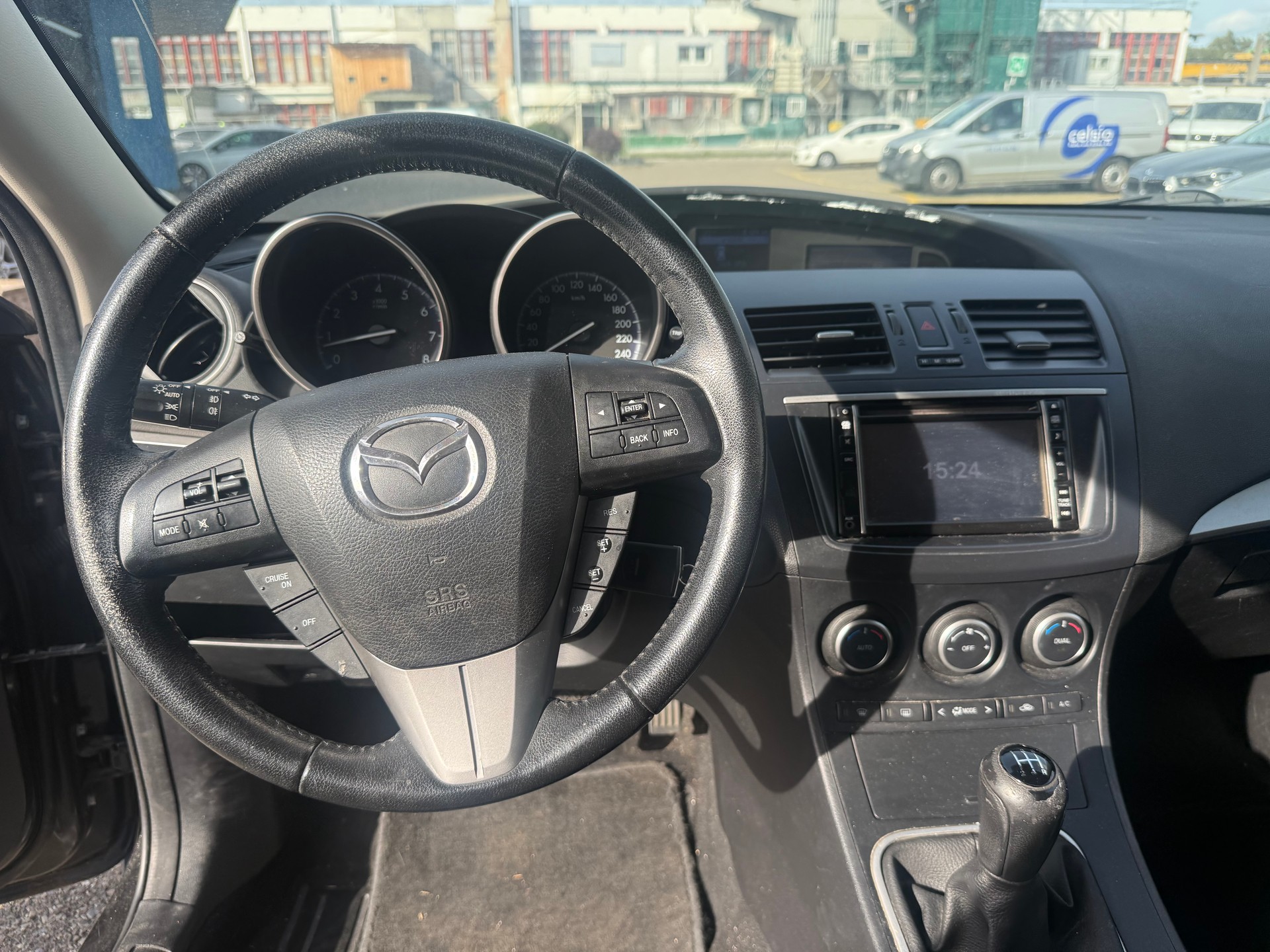 MAZDA 3 1.6 16V Confort-image-2