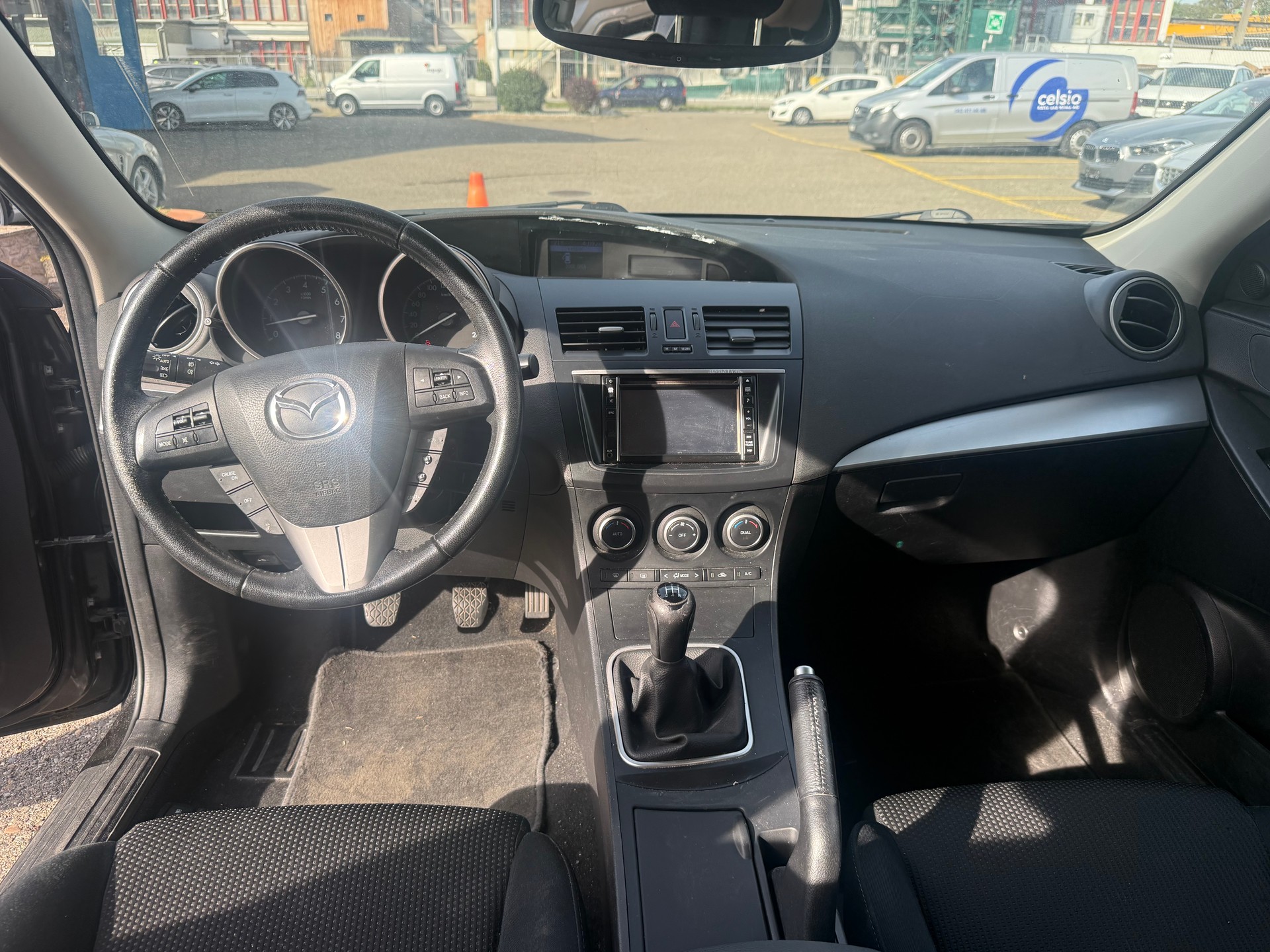 MAZDA 3 1.6 16V Confort-image-3