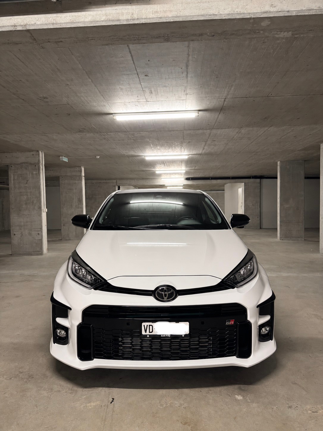TOYOTA 1.6 Turbo Sport 4x4-image-0